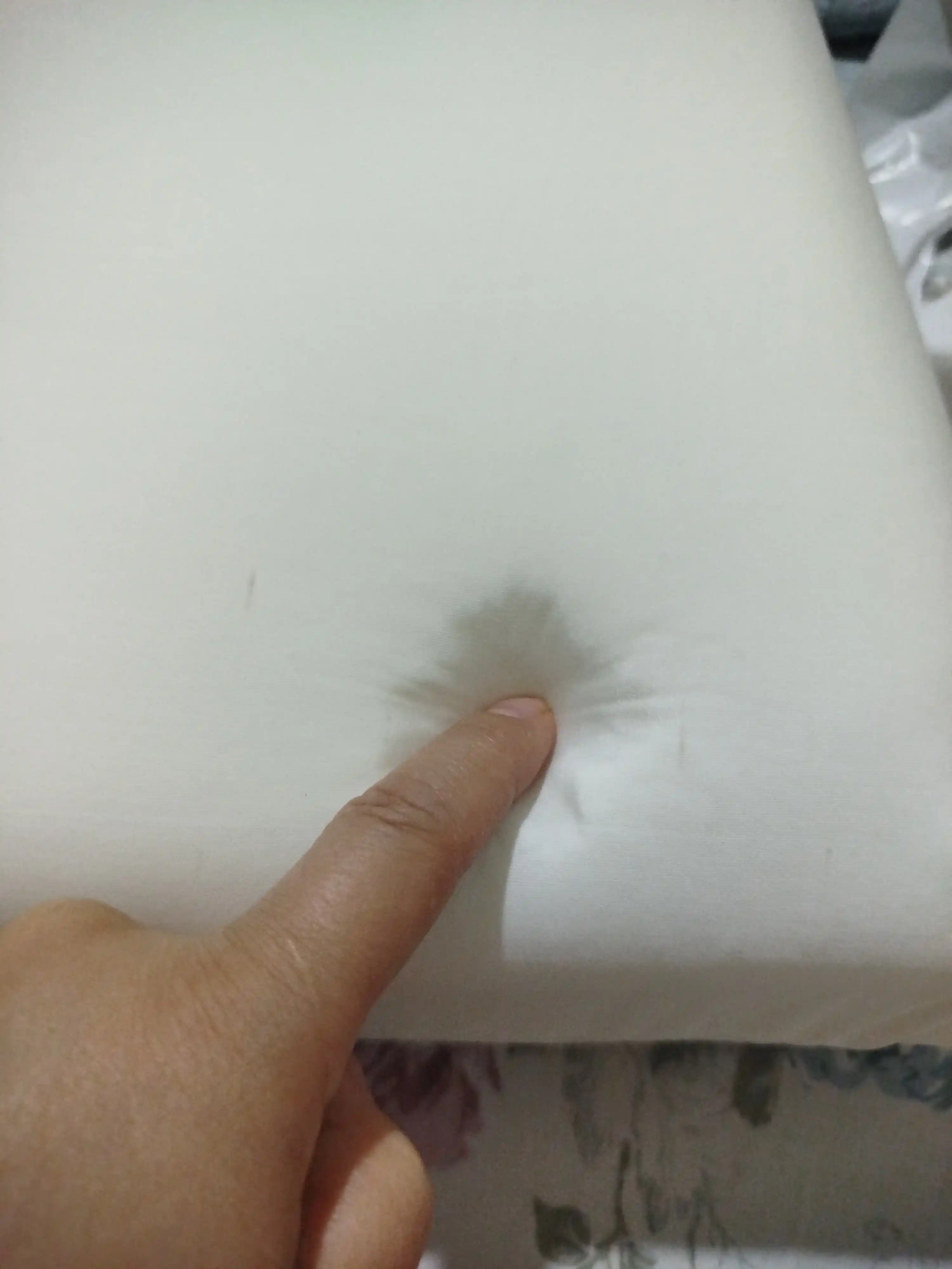 Ortopedik yostiq, La Nuit, xotira effektiga ega (Memory Foam), 50x70 sm, Xitoy mahsuloti 