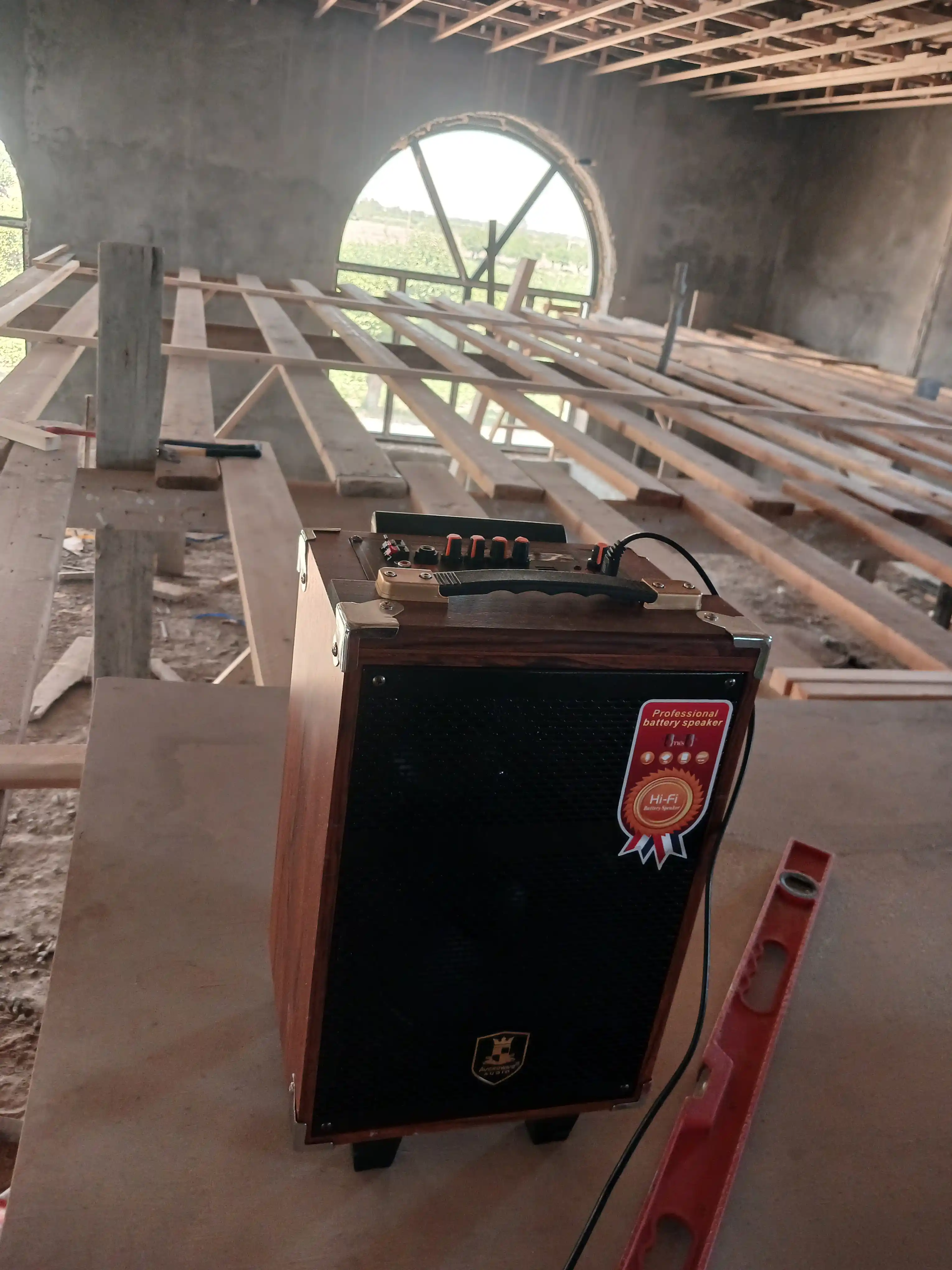 Karaoke Bluetooth kalonka BQ-8, mikrofon bilan, kuchli ovoz