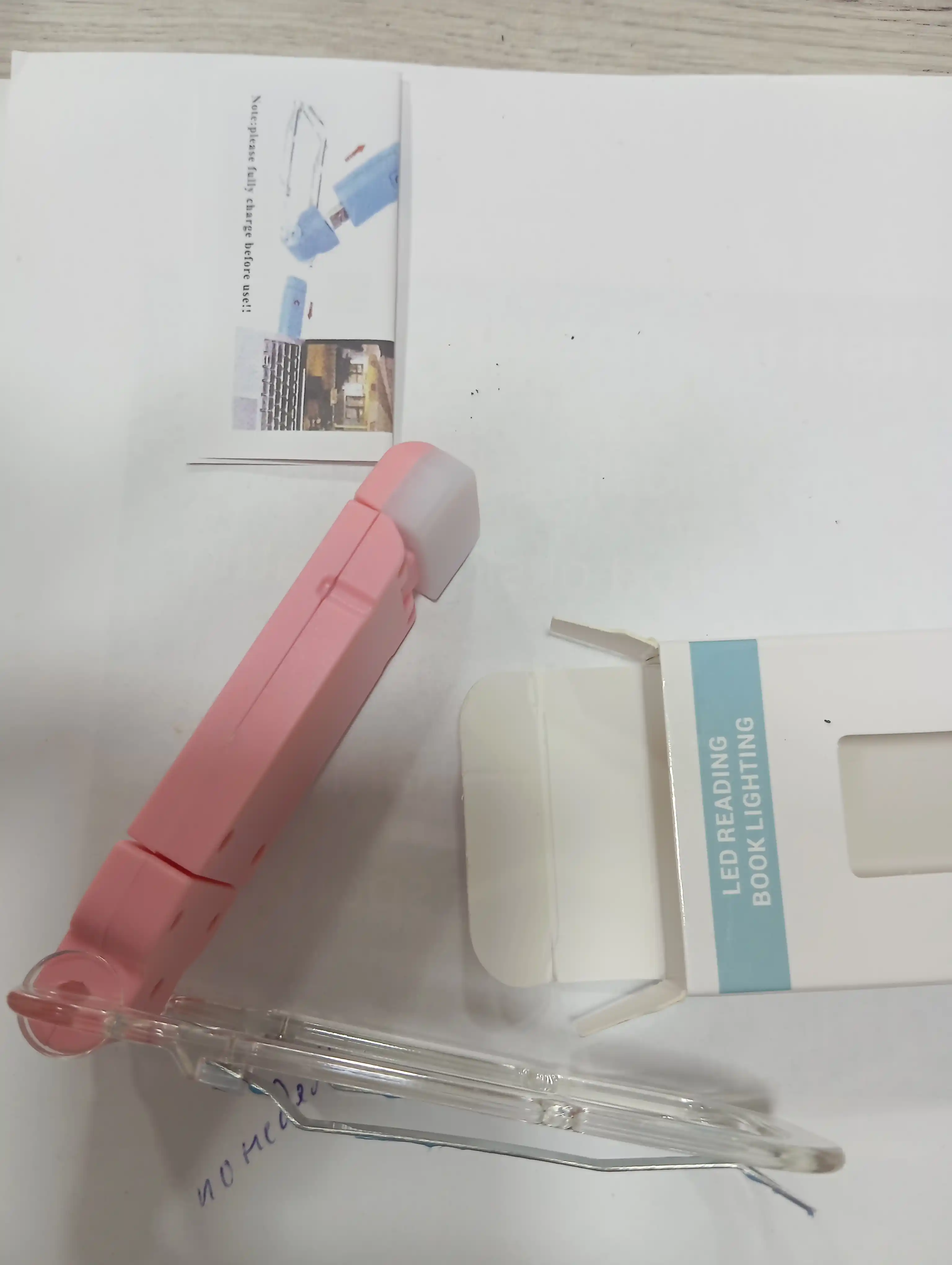 Kitob o'qish chiroqi, simsiz chiroq - USB qayta zaryadlanuvchi