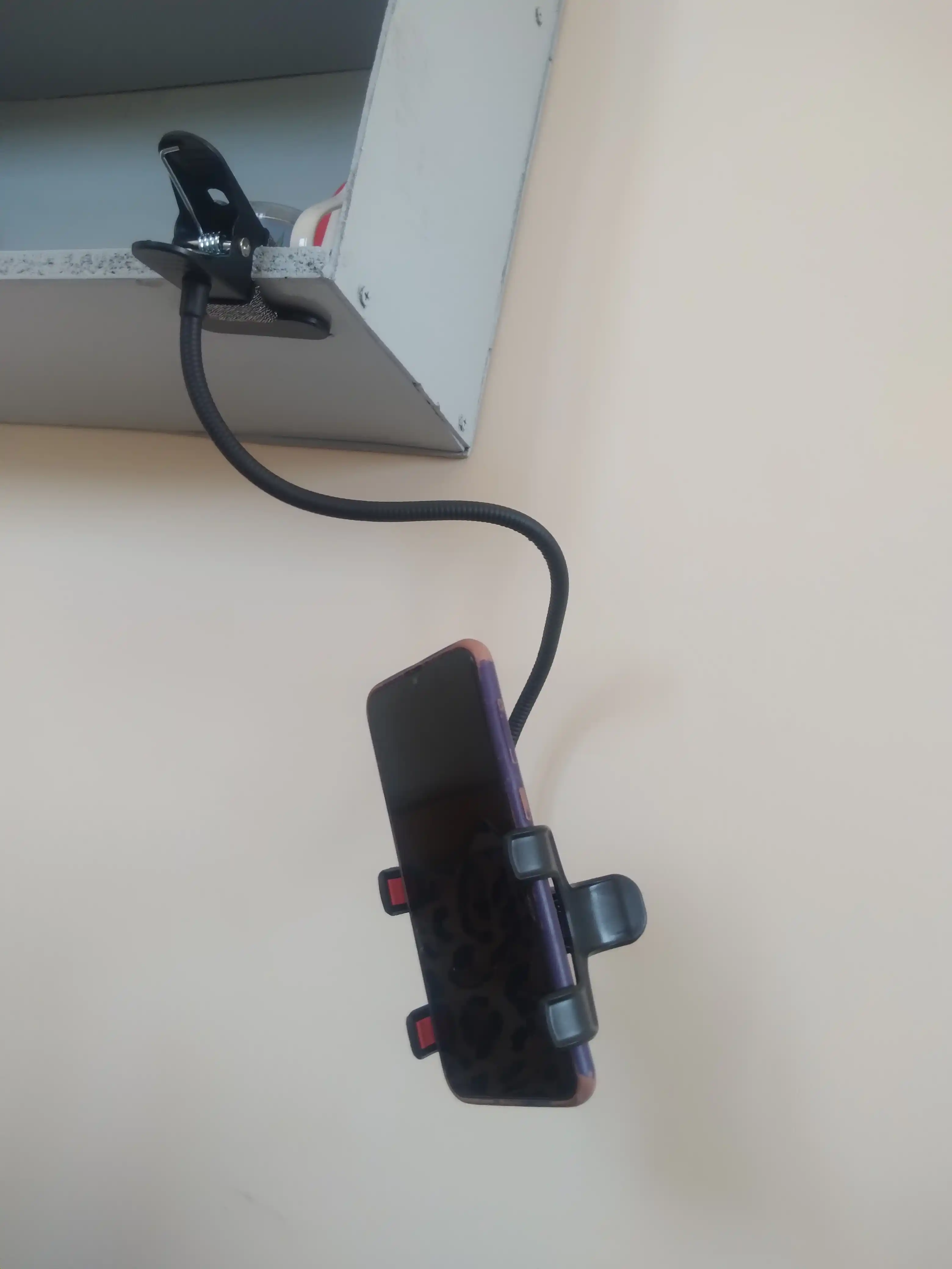 Держатель с зажимом на 360 градусов для телефона с подпружиненной металлической, 50 см