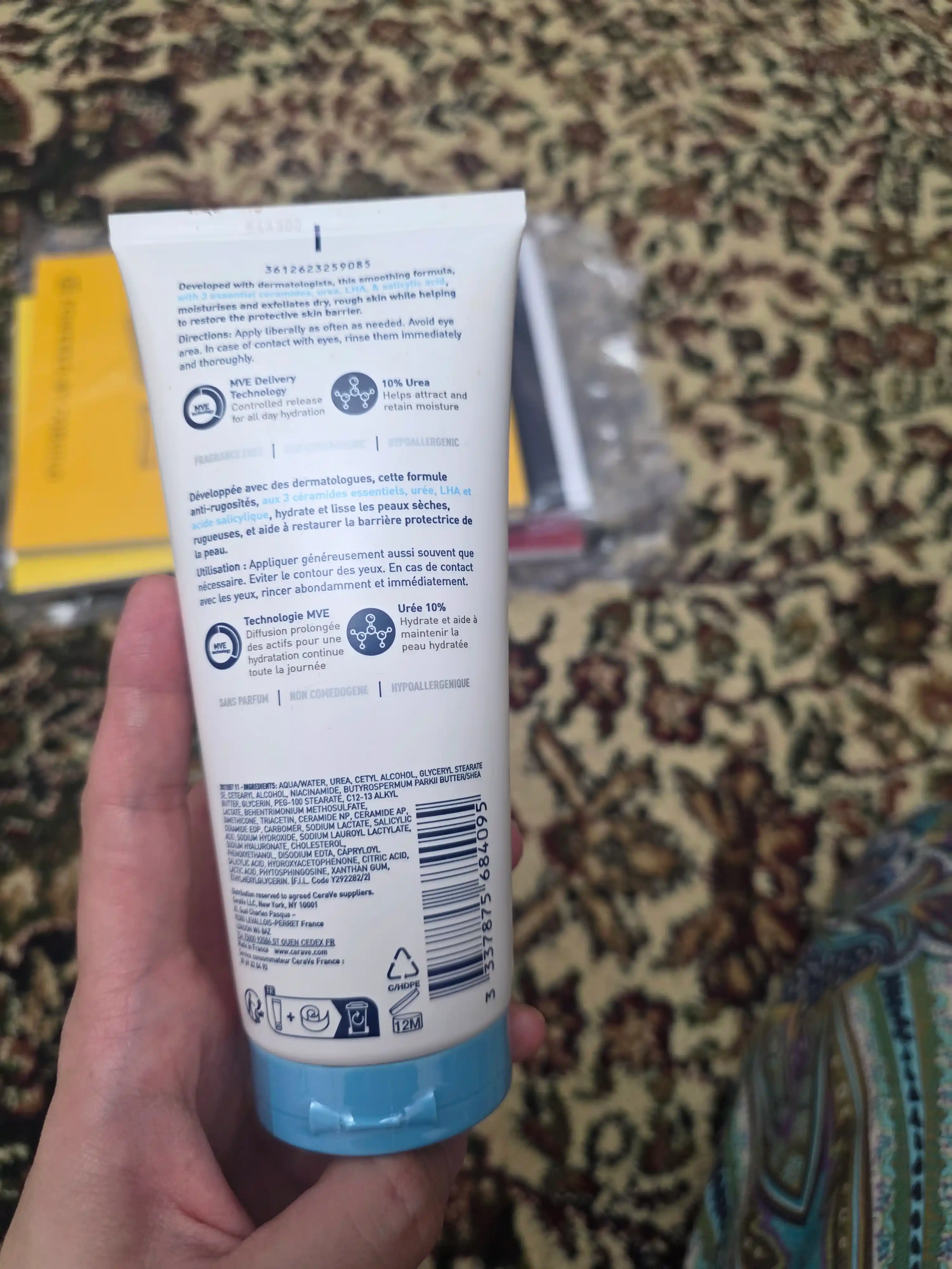CeraVe Quruq, dag’allashgan va notekis teri uchun yumshatuvchi krem 177 g