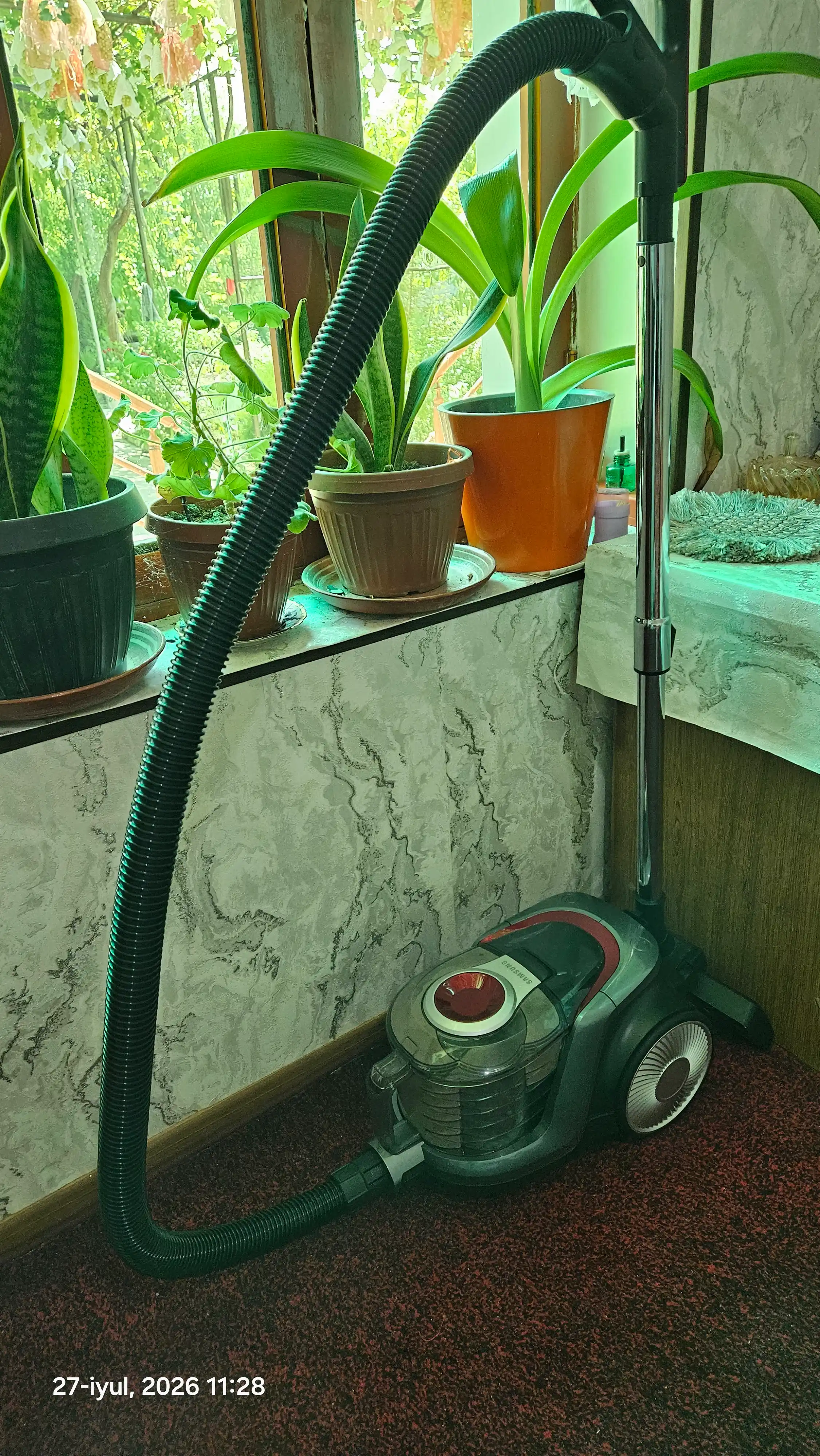 Пылесос Samsung PowerPro, 3600w, 4 л, с телескопической трубкой, с HEPA фильтром