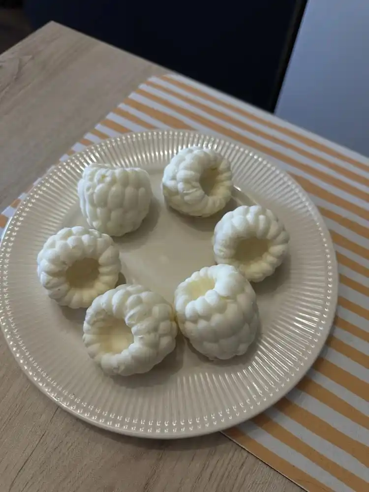 Mussli pirojniylar va korpusli shirinliklar tayyorlash uchun silikon qolip, Malina, Qulupnay