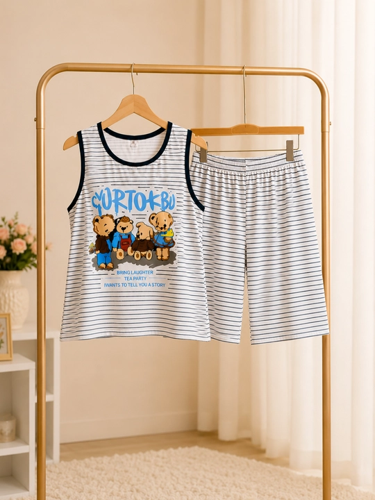 Ayollar uchun mayka shortikli pijama