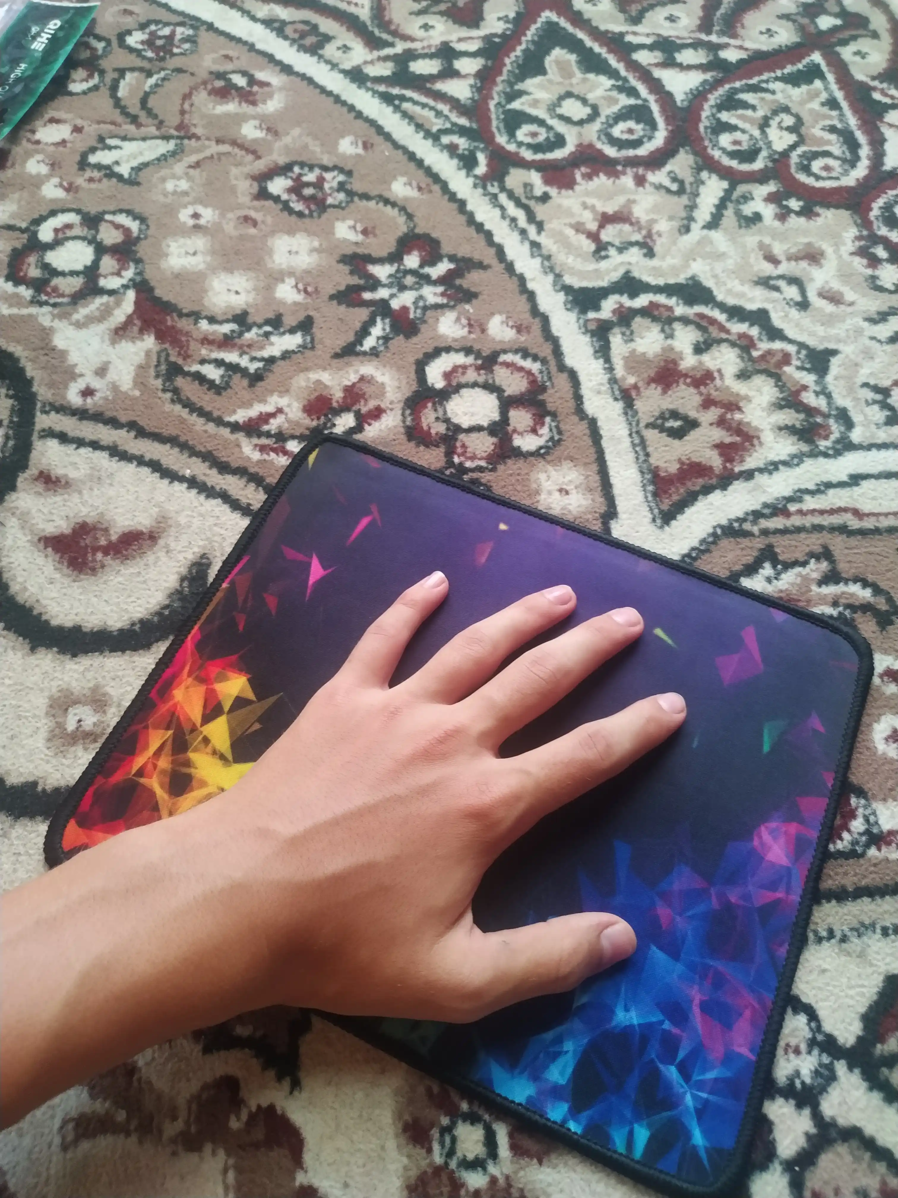 Gaming Mouse Pad – Katta O'lchamli, Sirpanmaydigan, Aniq Sensor va Premium Gilamcha