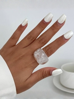 Oqish rang