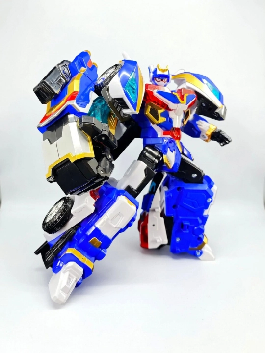 Metal Card Bot. Blue Cop S transformeri, 18 sm, S2