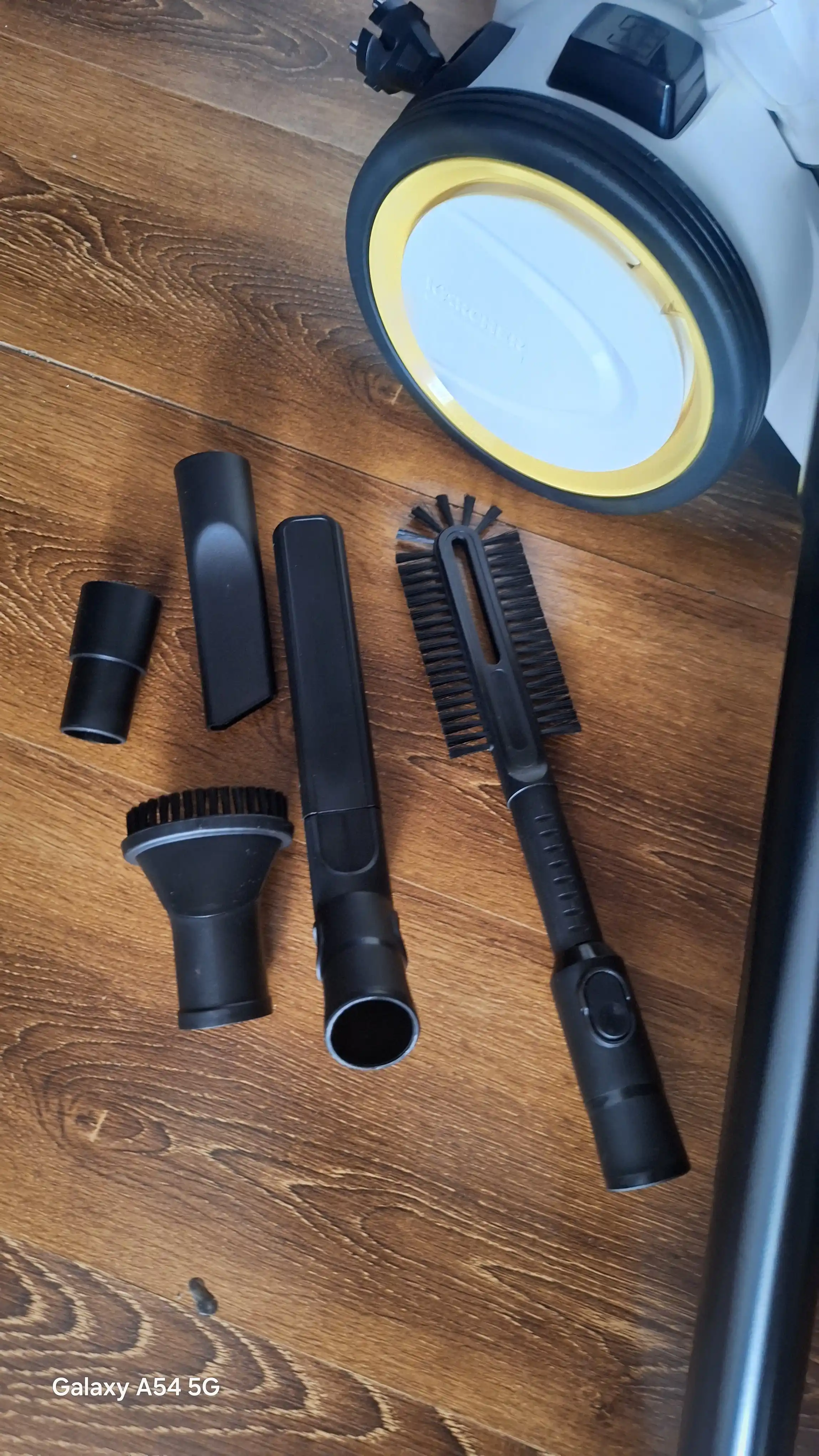 Karcher VC 2 / VC 3 Plus changyutgichi: kuchli, ixcham HEPA filtrli model