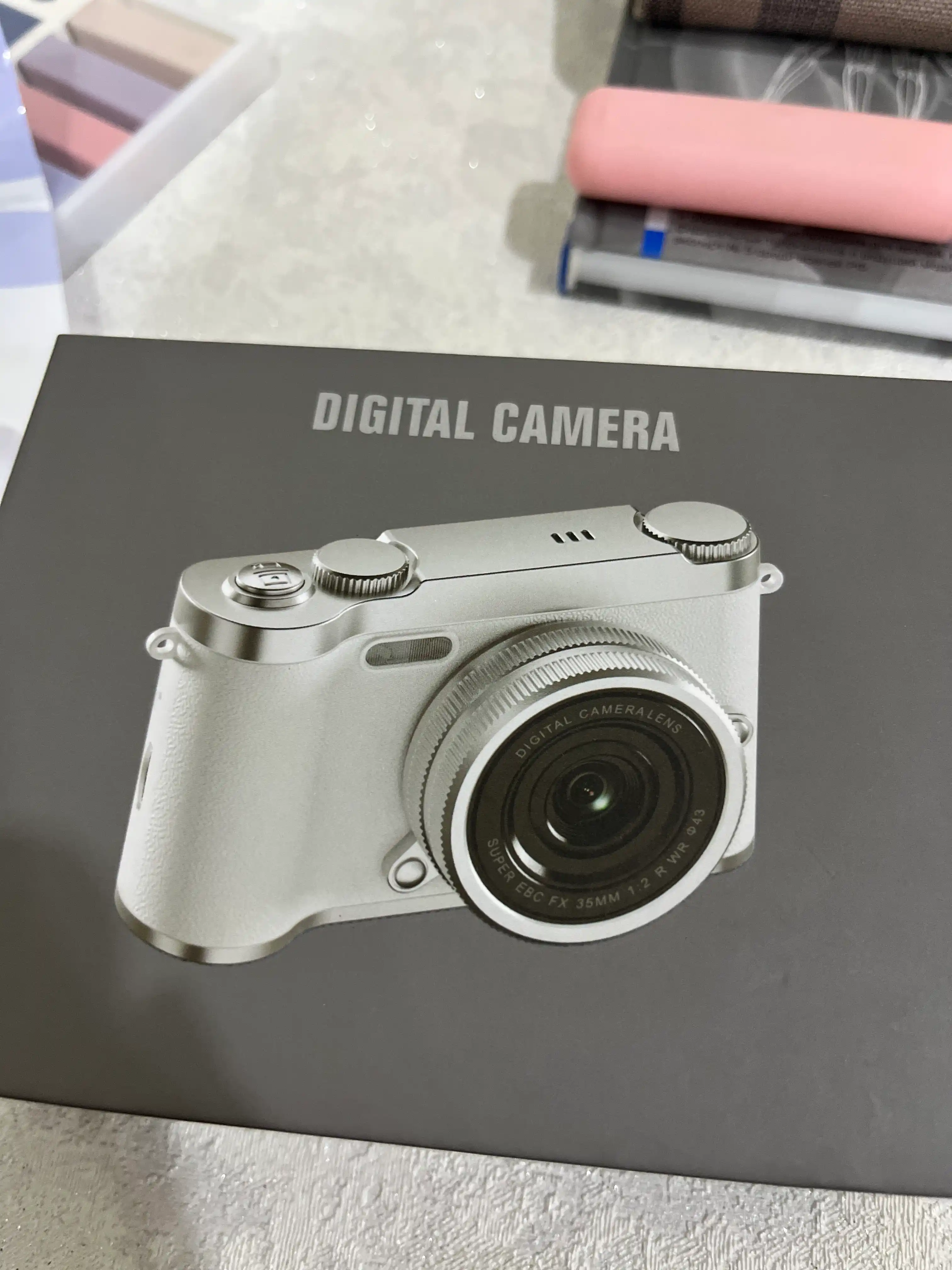 Raqamli kamera (fotoparat), foto kamera, retro kamera, 8x zum, va 32 GB karta