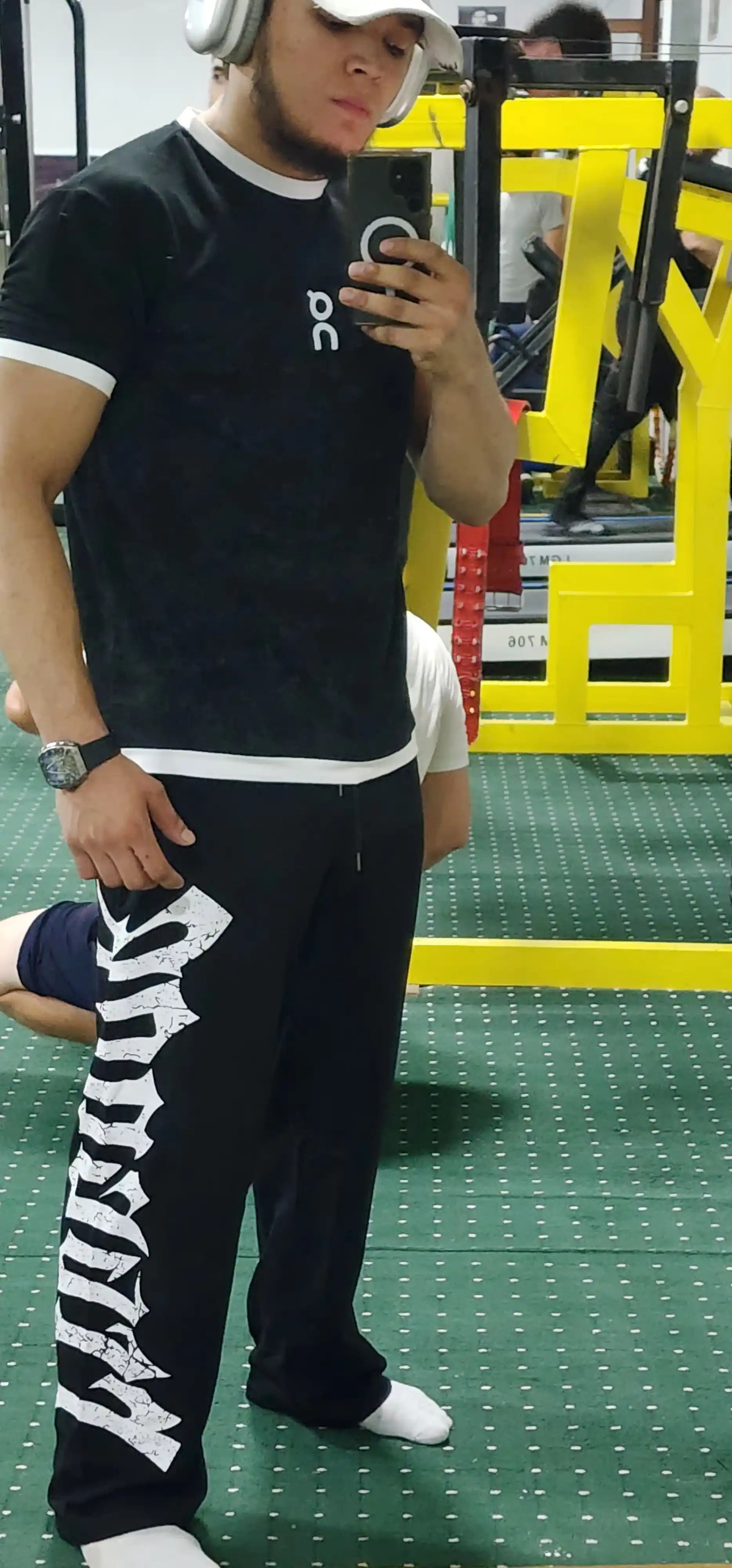 Erkaklar uchun YoungLA sport shimlari, streetwear uslubi, mashg‘ulotlar  kiyish uchun