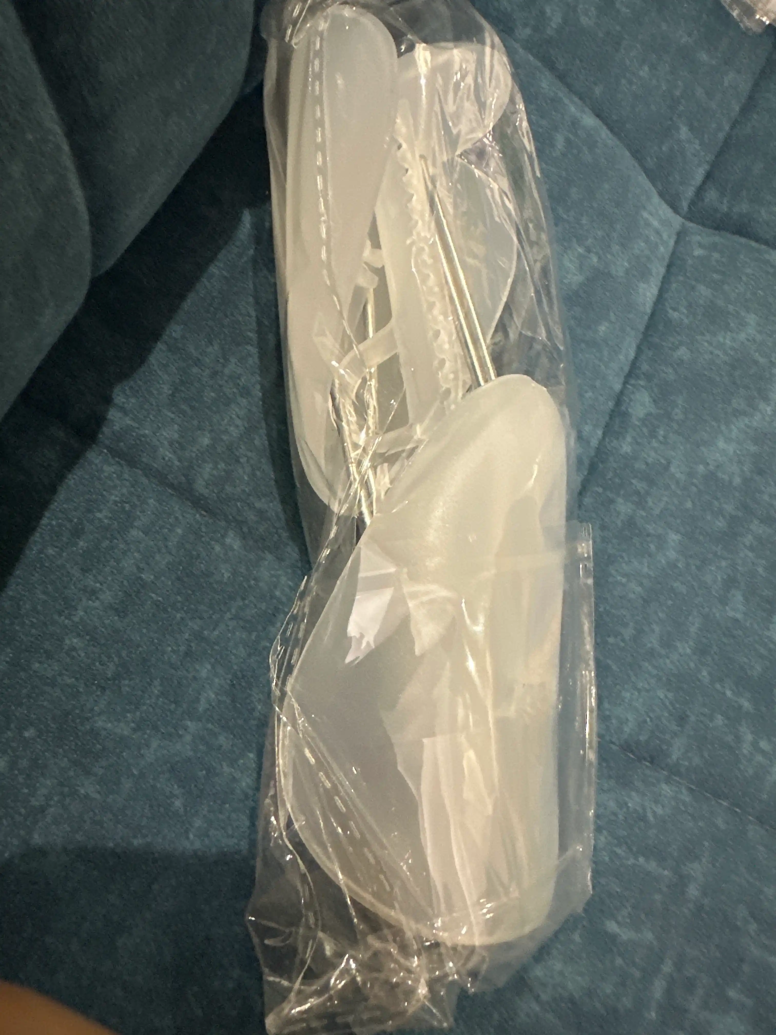 Plastik, universal, poyabzal uchun cho‘zgich, sozlanadigan poyabzal qoliplari