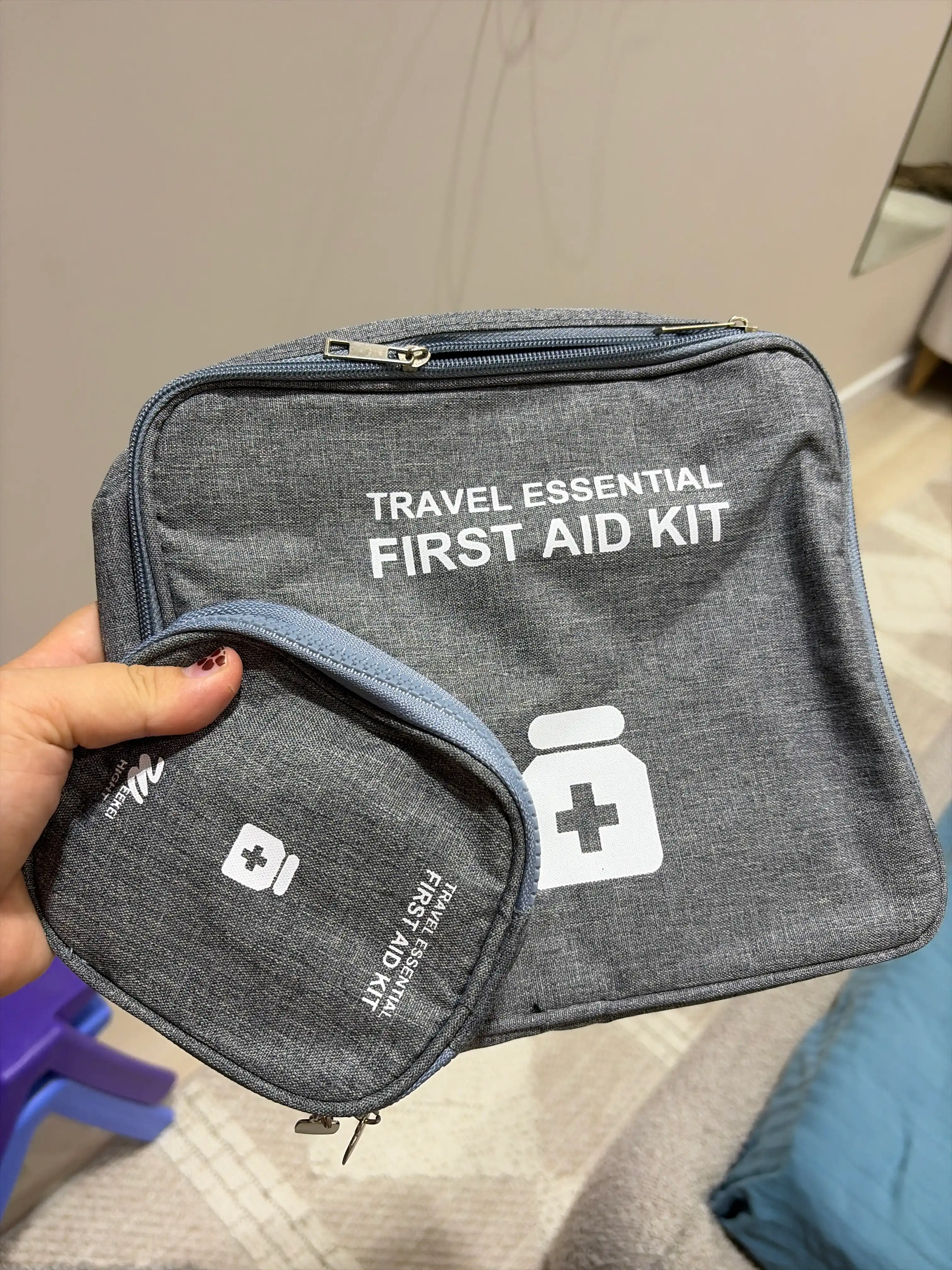 First Aid Kit Aptechka, yo'l uy uchun, dorilar uchun organayzer