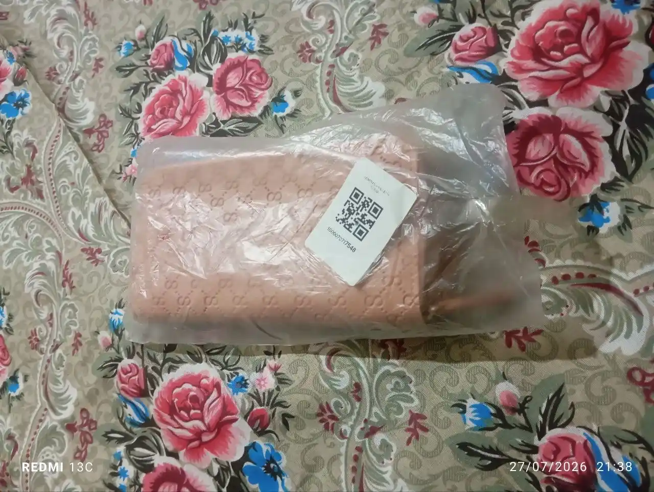 Ayollar hamyoni, klatch, ayollar uchun kosmetichka, zamonaviy,  turli ranglarda