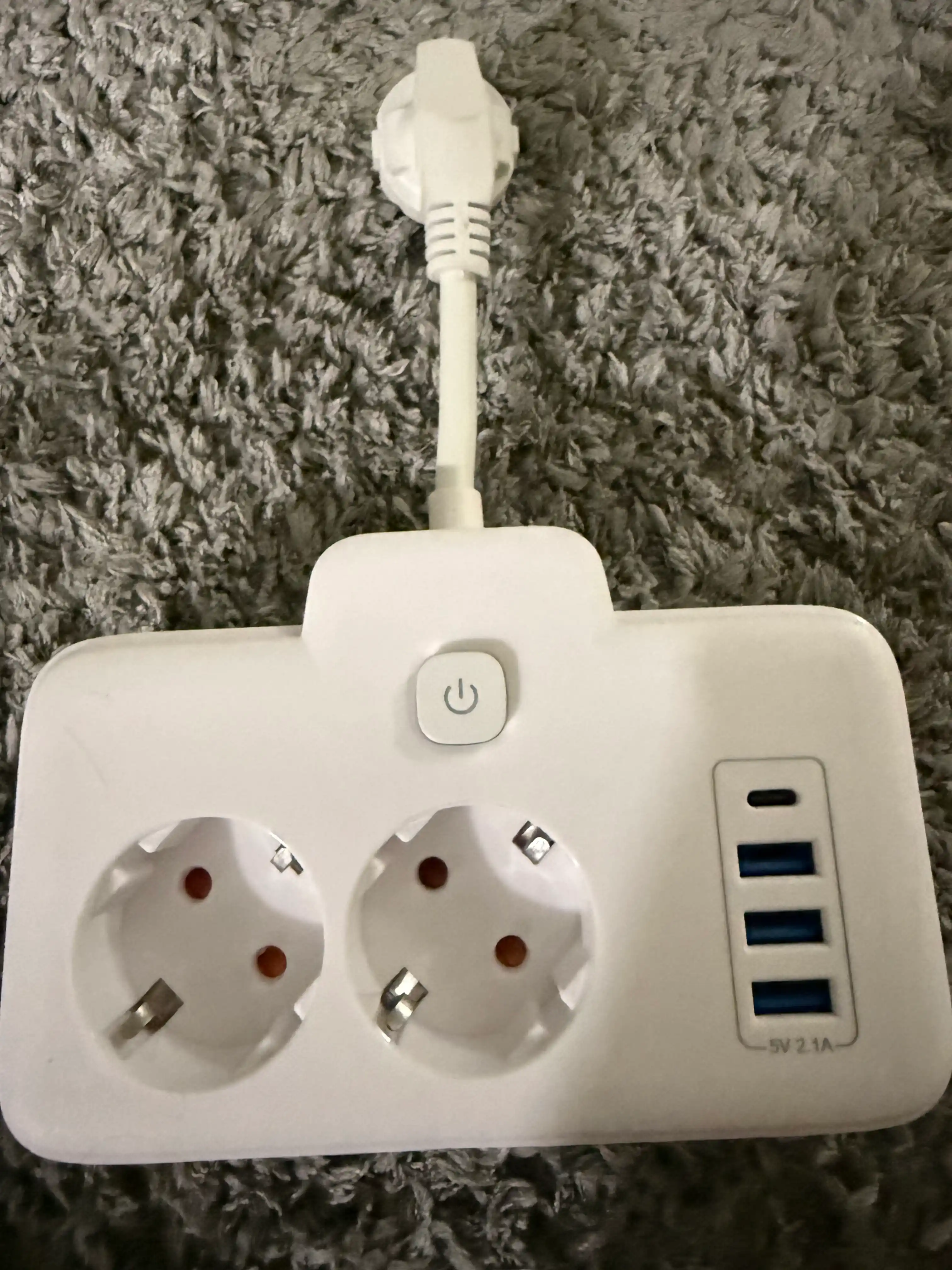 Розетка EU с USB быстрая зарядка белый, с 3 usb, Type-C и выключателем розеток