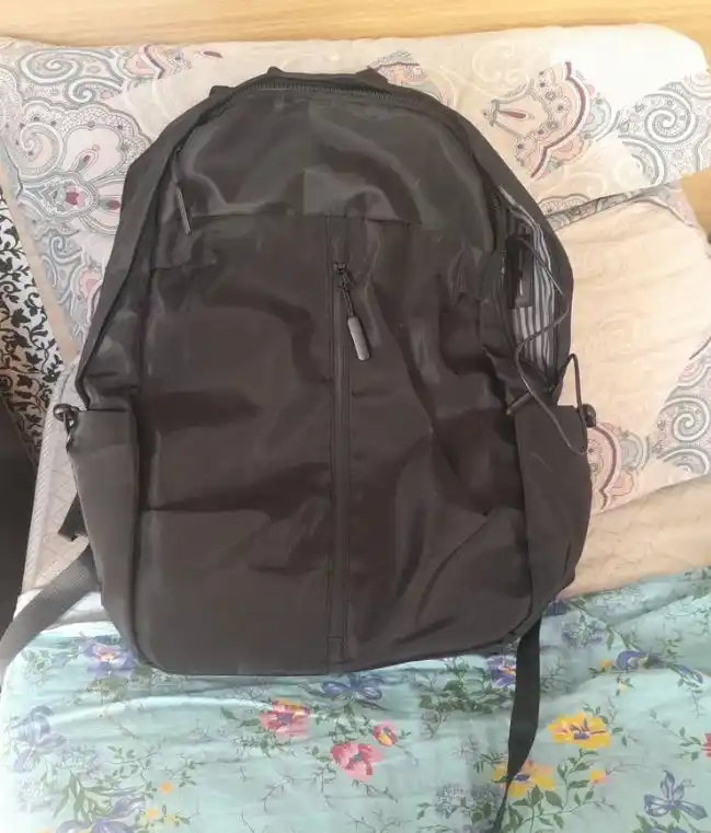 USB portli erkaklar ryukzagi, sport va shahar uchun, suvga chidamli, 20 litr