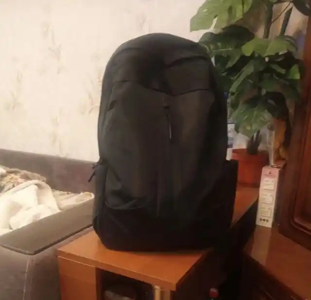 USB portli erkaklar ryukzagi, sport va shahar uchun, suvga chidamli, 20 litr