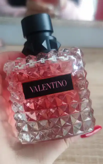 Женские духи Valentino BORN IN ROMA DONNA 100мл ноты мандарина