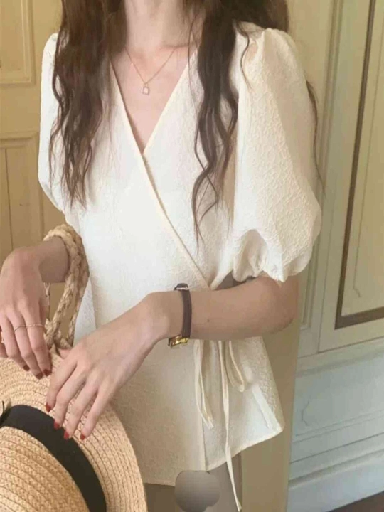 Ayollar uchun V yoqali paxtali yozgi bluzka,ko'ylak bluzka,v yoqali,oq bluzka,ayollar