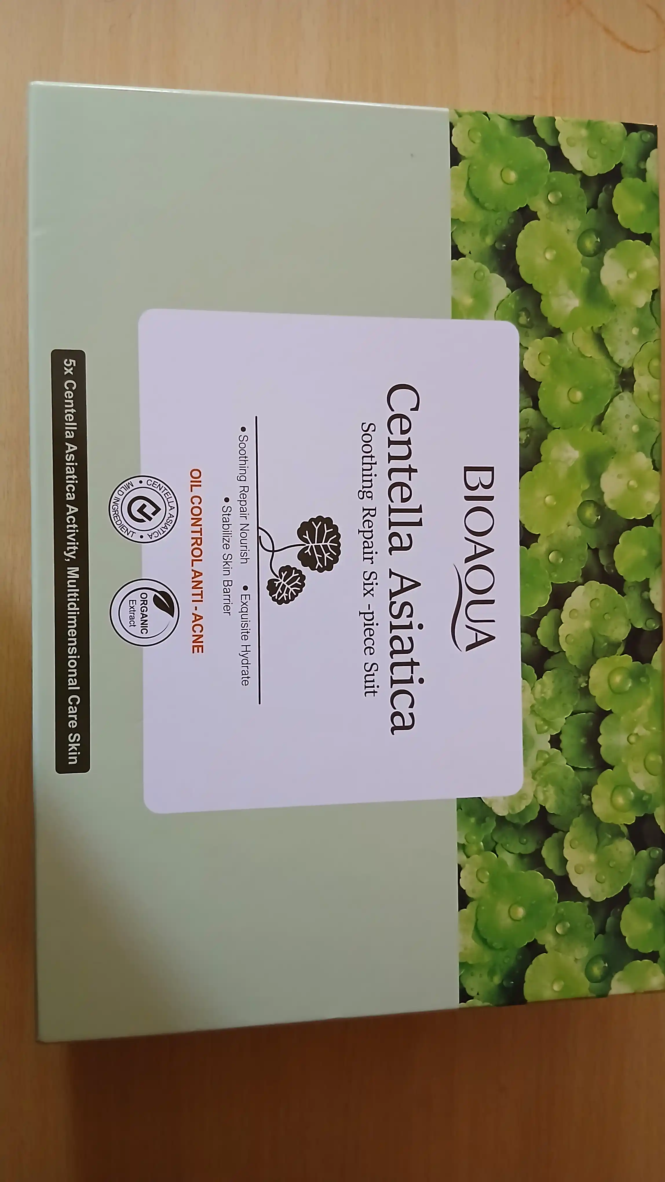 Набор для ухода за лицом Centella Asiatica 6 в 1 – успокаивающий, для всех типов кожи