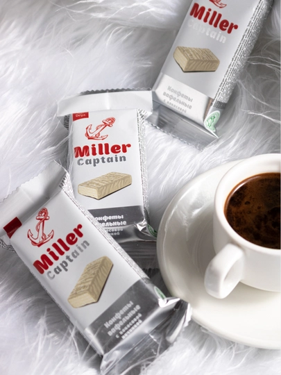 Kokosli nachinkali CAPTAIN MILLER vaflili konfetlari, qutida 3 kg