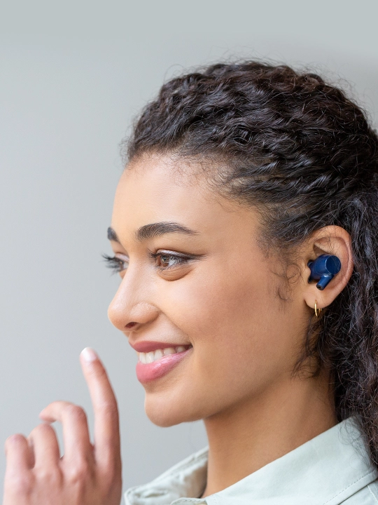 Simsiz quloqchinlar Belkin SoundForm Rise TWS, mikrofonli va Qi zaryadli