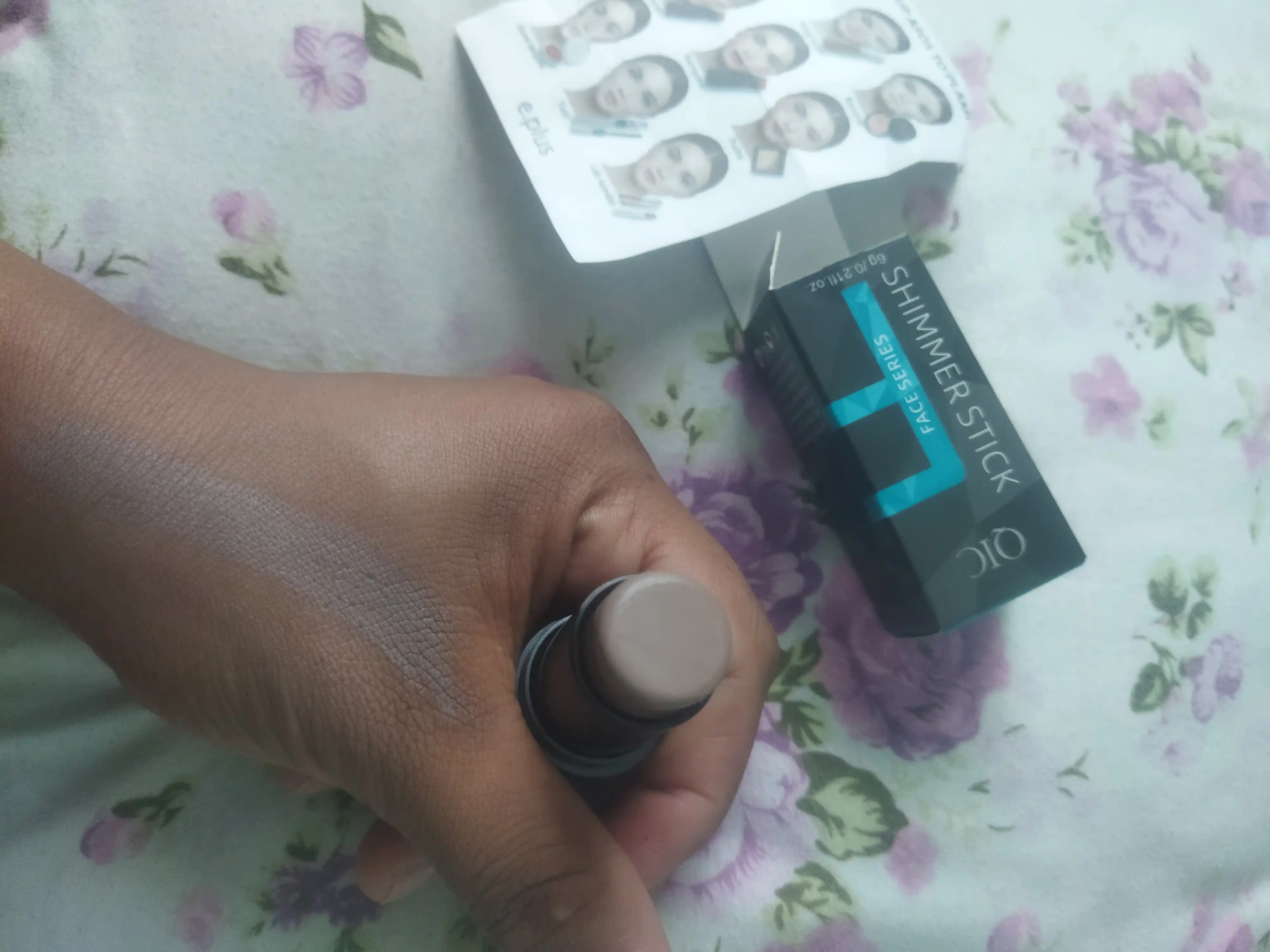 Контуринг стик QIC Shimmer Stick кремовый консилер бронзер хайлайтер 3в1 набор для лица
