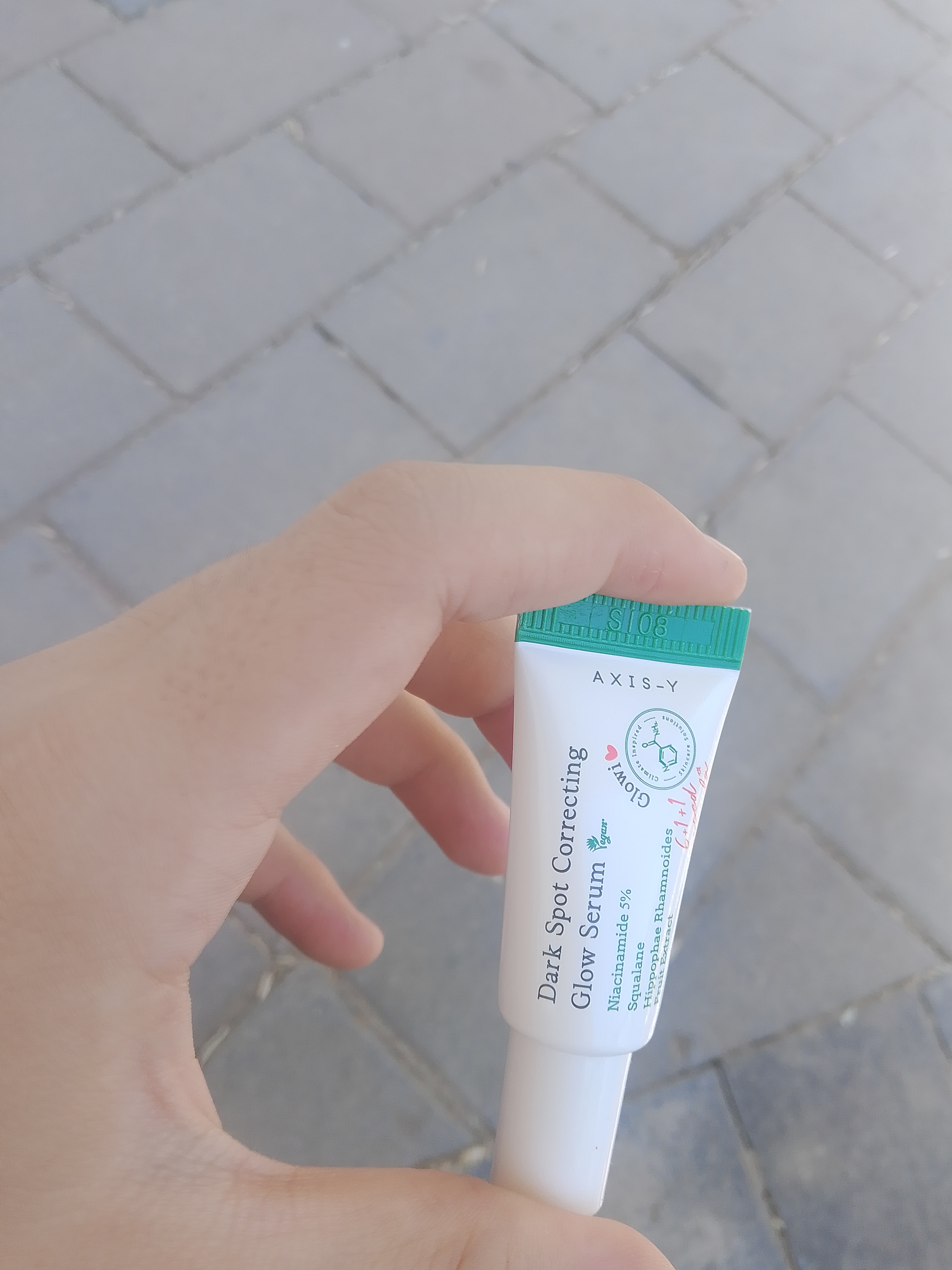 AXIS-Y Dark Spot Correcting Glow Serum 50 ml — осветляющая сыворотка от пигментных пятен