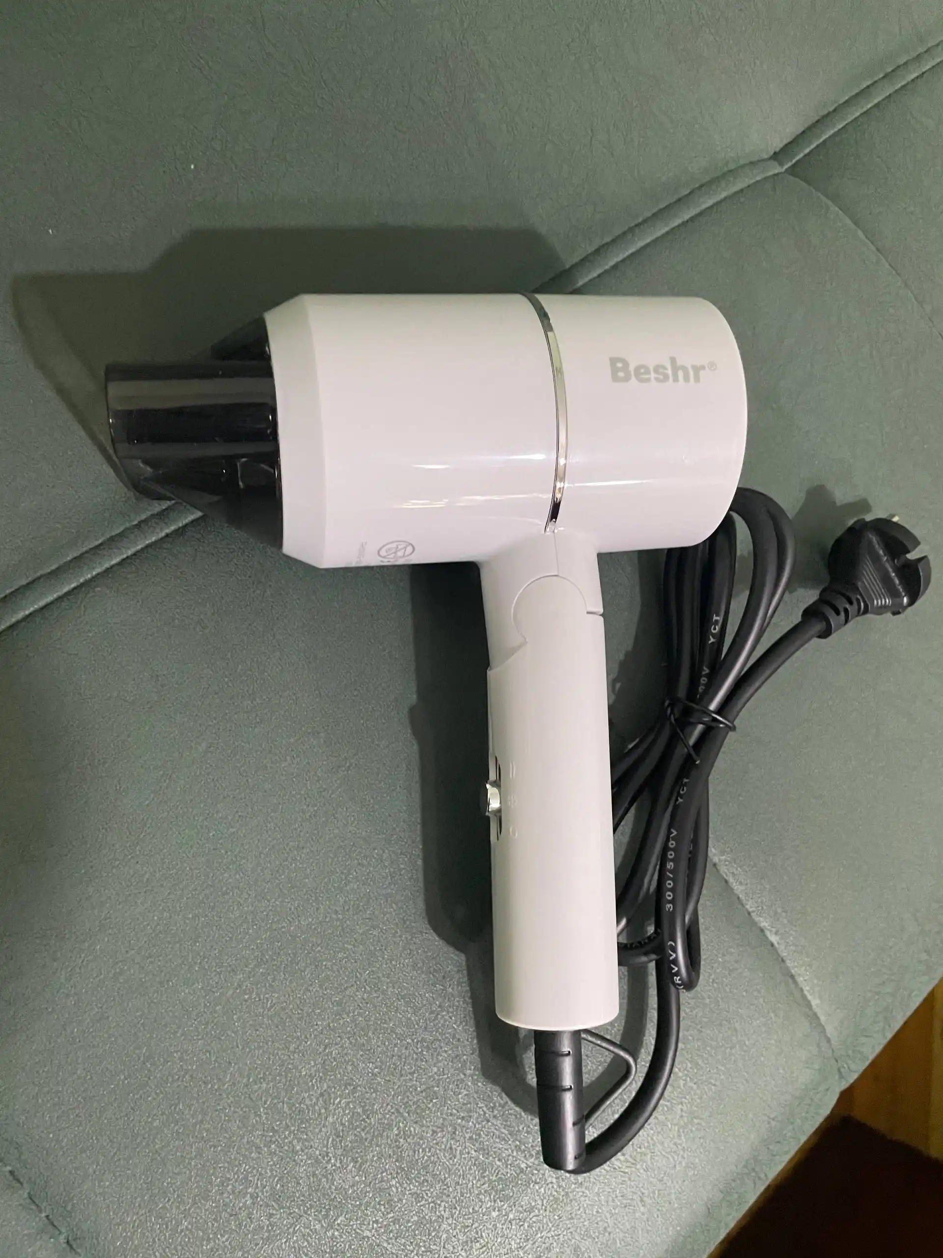 Beshr fen soch quritish uchun, 1250W, soch quritgich, 1 ta nasadka, issiq va iliq havo