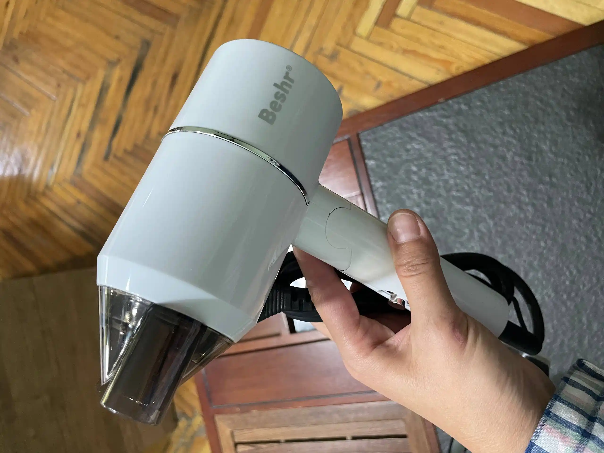 Beshr fen soch quritish uchun, 1250W, soch quritgich, 1 ta nasadka, issiq va iliq havo