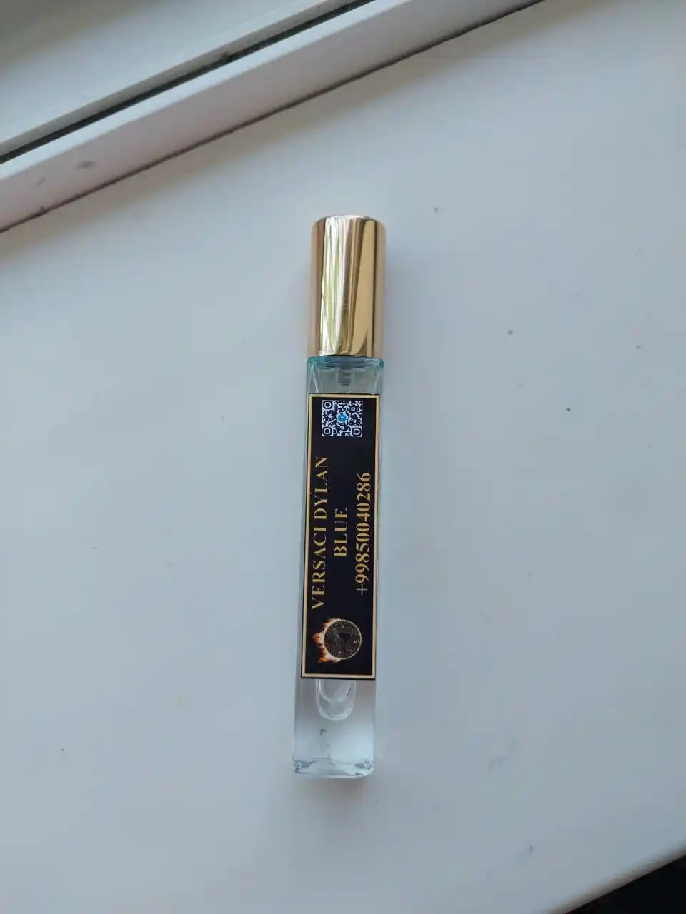 Erkaklar atirlari: Blue de Chanel, Hermès, Versace, Dior, Antonio, Ombre, Now