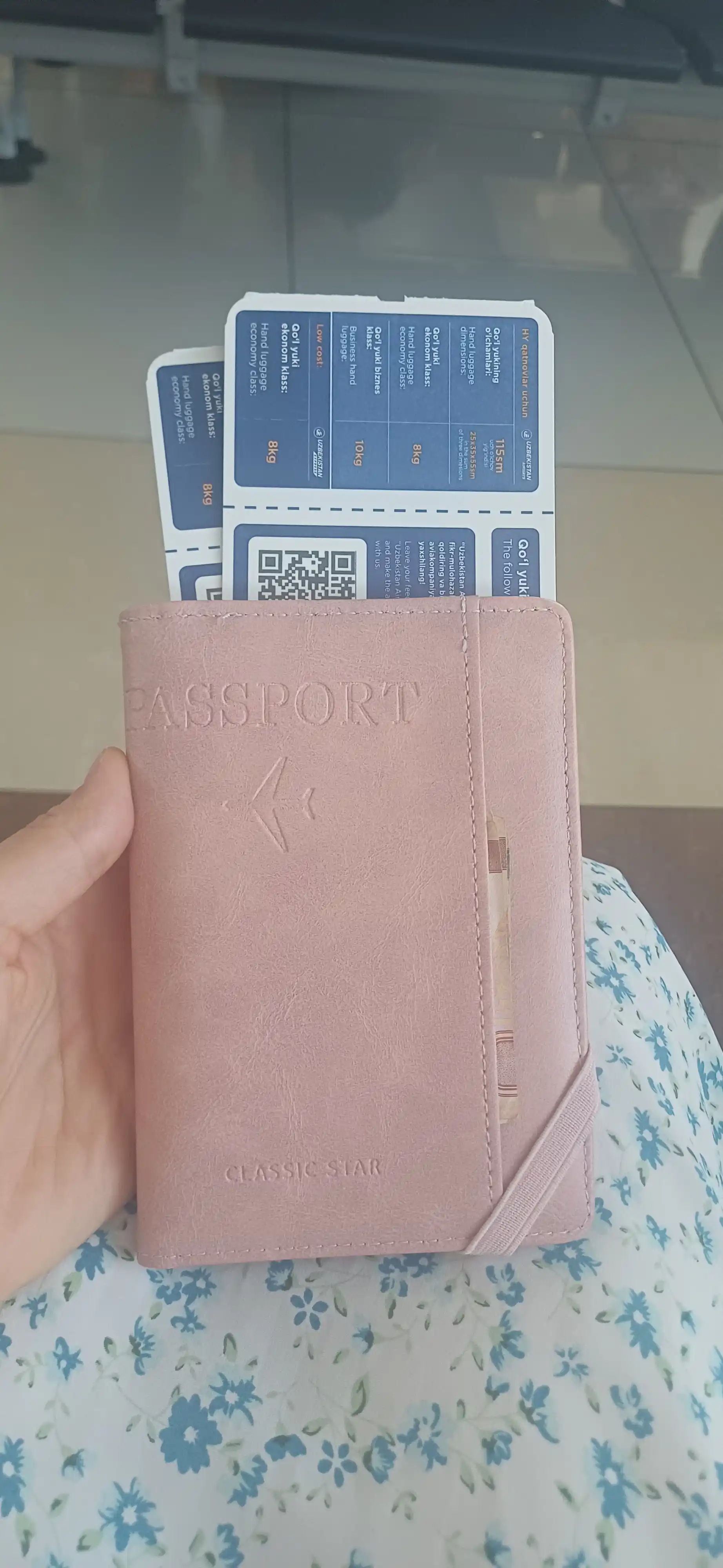 Zamonaviy sayohat hamyoni  - pasport va kartalar uchun
