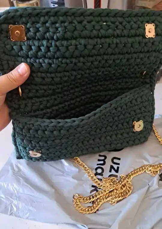 Ayollar uchun to'qilgan klatch, ayollar hamyoni
