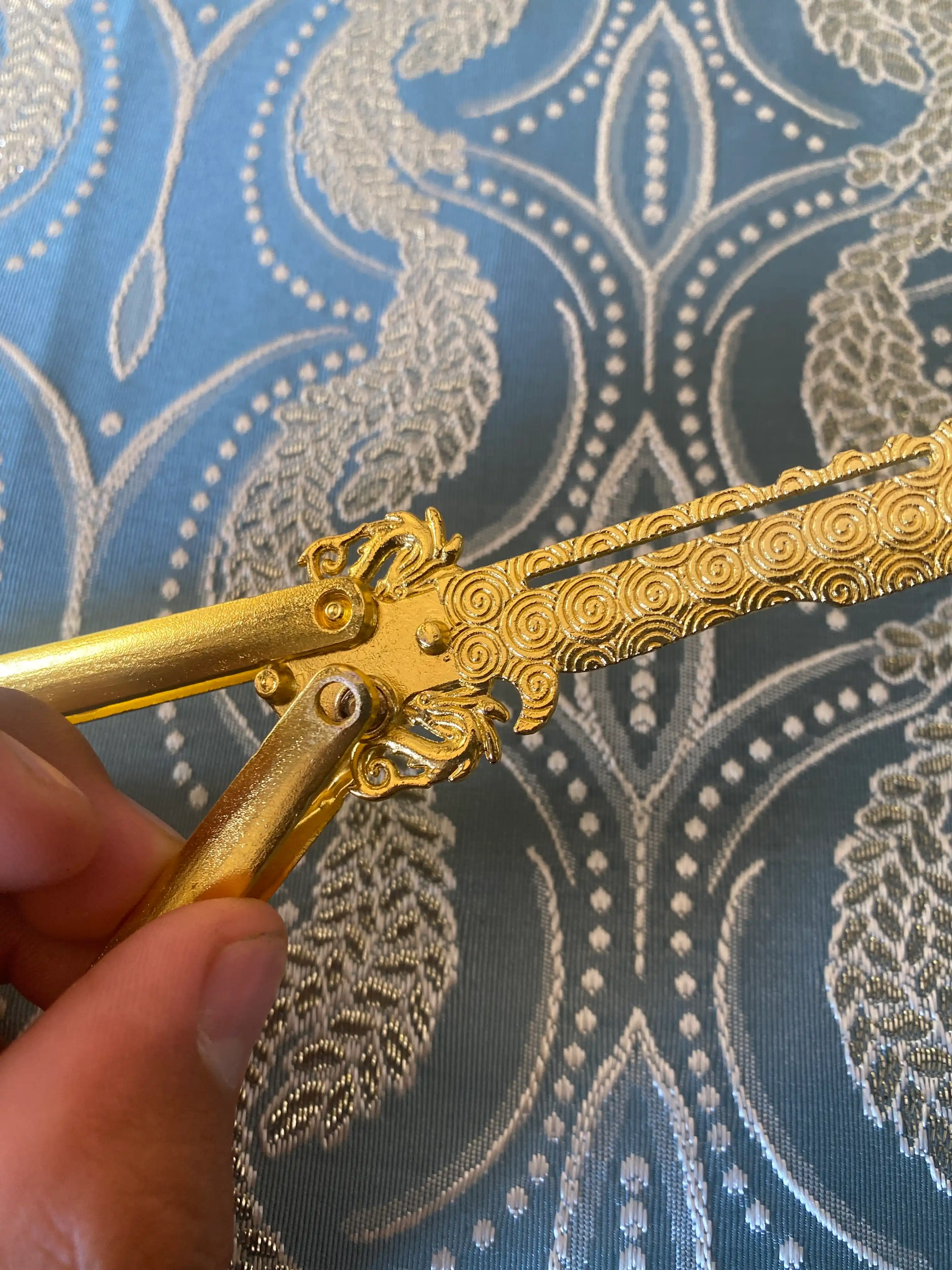 Pichoq-kapalak, organish va mashq qilish uchun, balisong