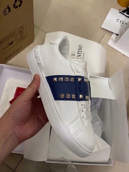 Кроссовки Valentino Garavani для девочек и женщин, размеры 36–40