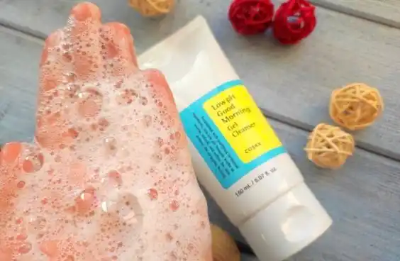 COSRX Salicylic Acid Cleanser — пенка с салициловой кислотой 0,5%, от акне и черных точек