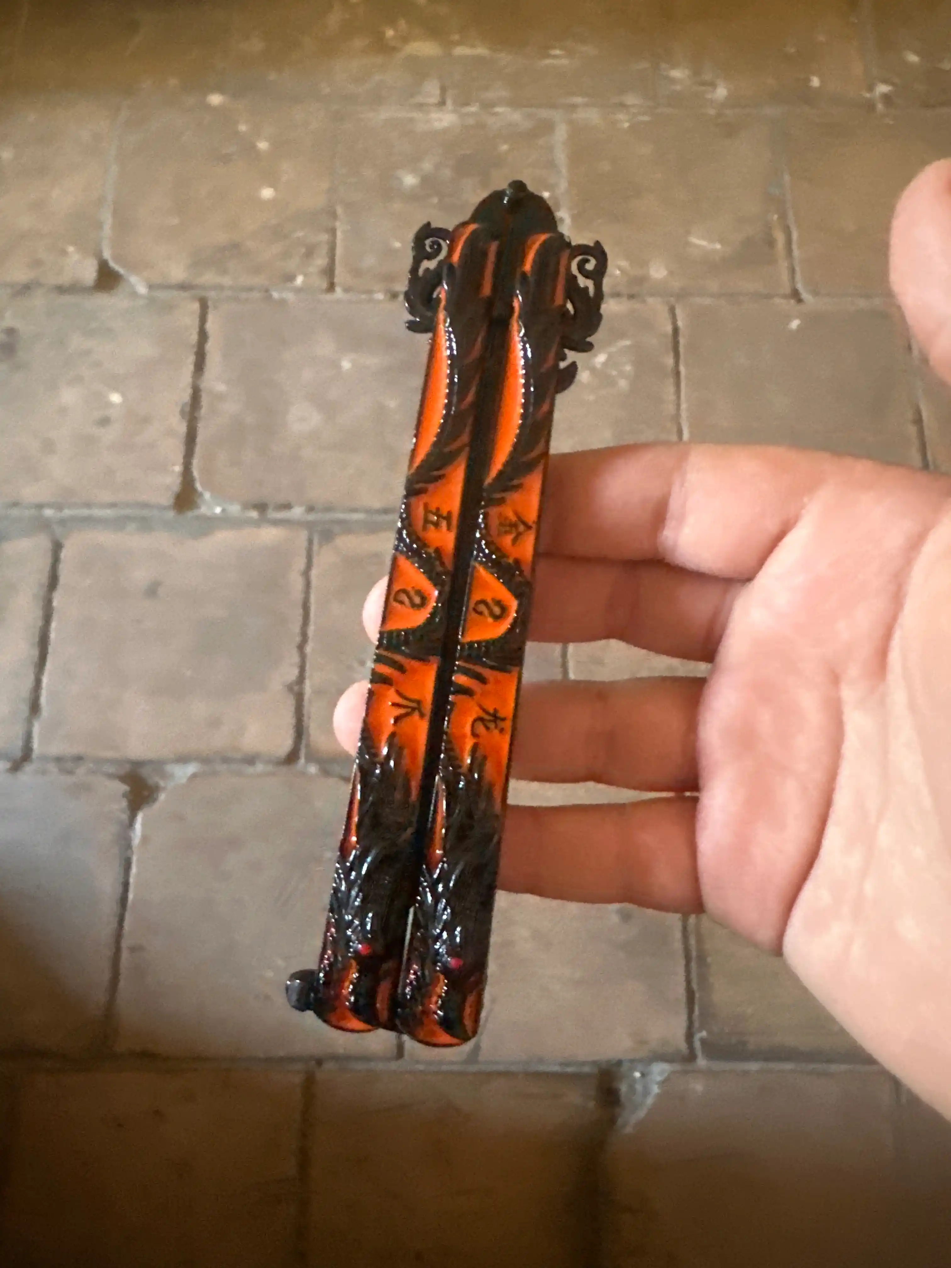 Pichoq-kapalak, organish va mashq qilish uchun, balisong