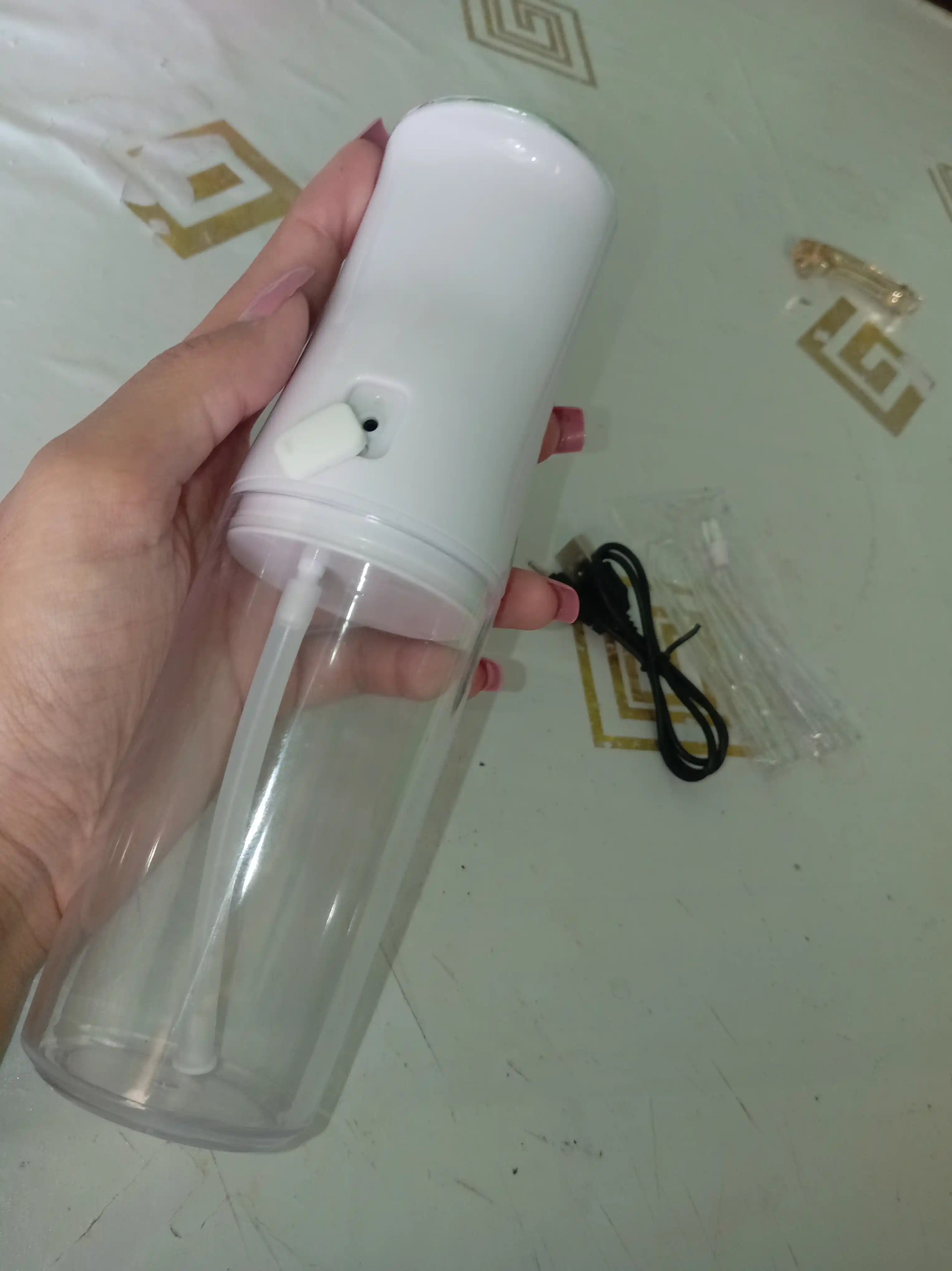 Портативный ирригатор для полости рта
