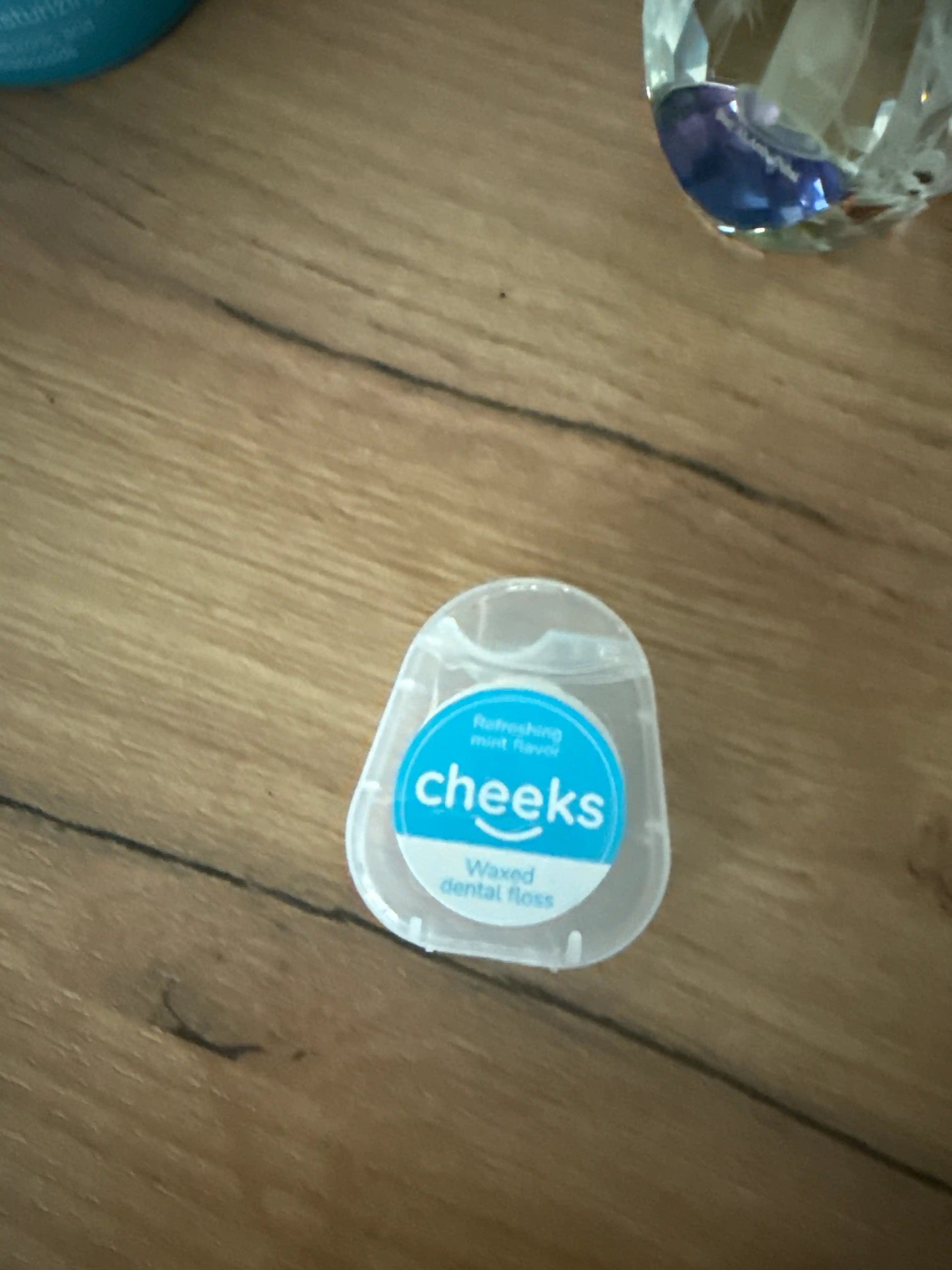 Mentol ta’mli Cheeks tish ipi, Flosser, tish tozalash vositasi, 50 metr