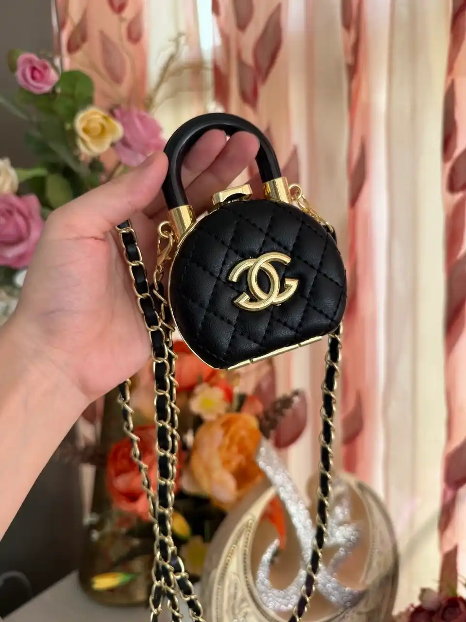 Mini kosmetik ko‘zgu-sumkacha, kross-bodi, zanjirli, CHANEL uslubida