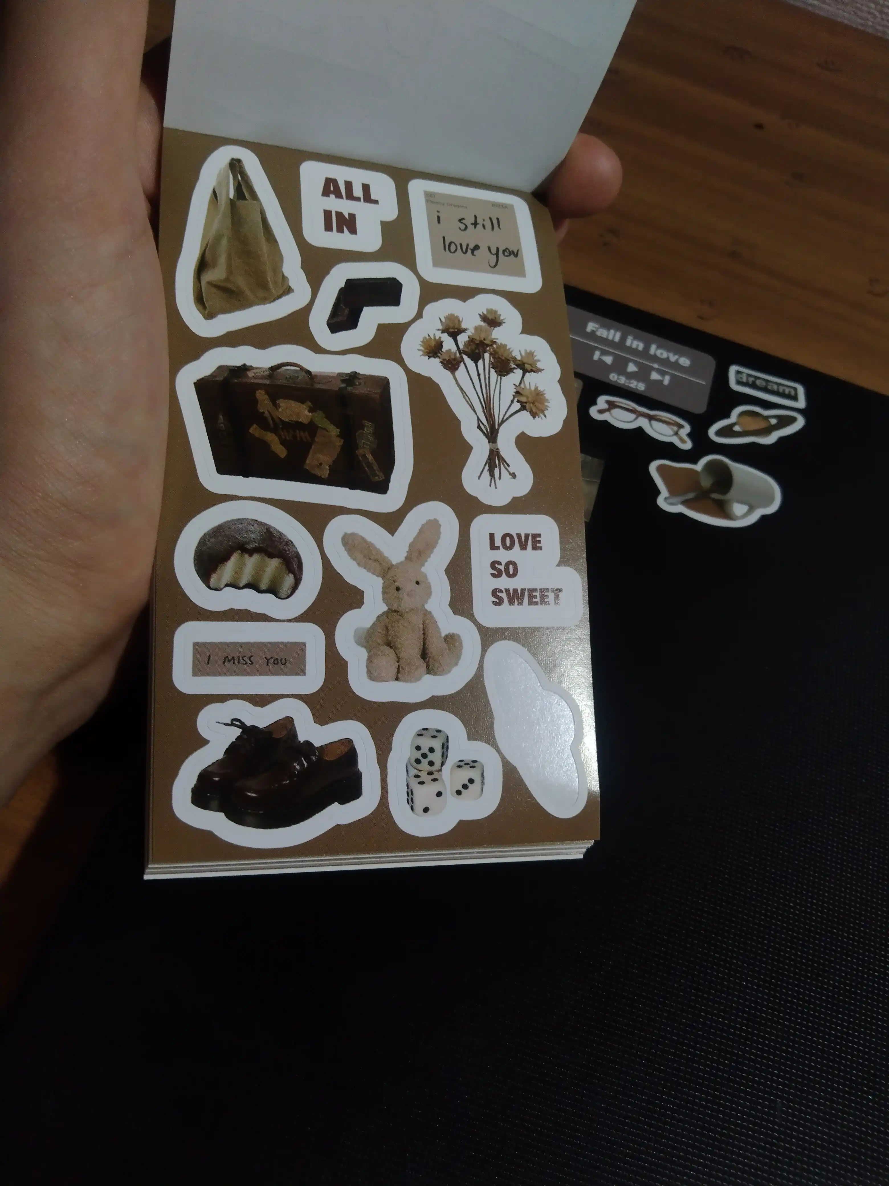 Kantselyariya stikerlari, scrapbooking uchun stikerlar