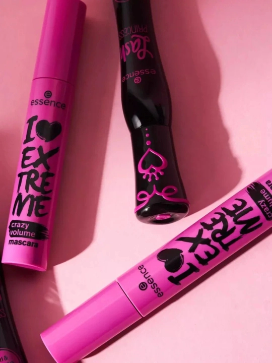 Тушь для ресниц Essence, I LOVE EXTREME Volume Mascara, черная, эффект объема