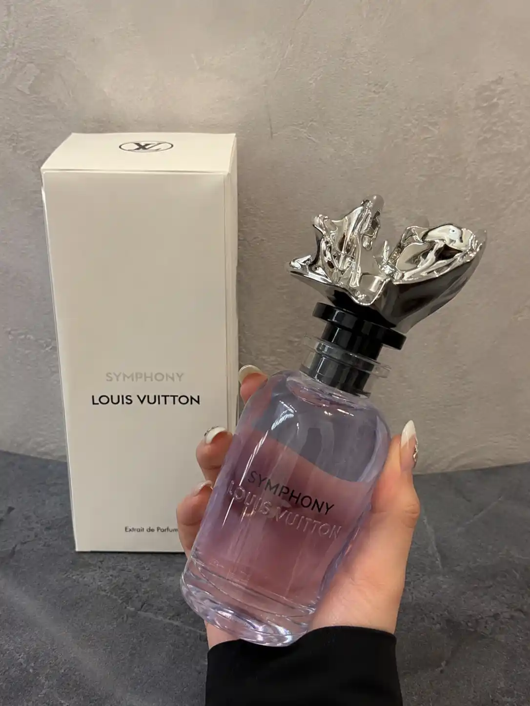 Louis Vuitton Symphony Eau de Parfum, 100 мл — женский аромат 