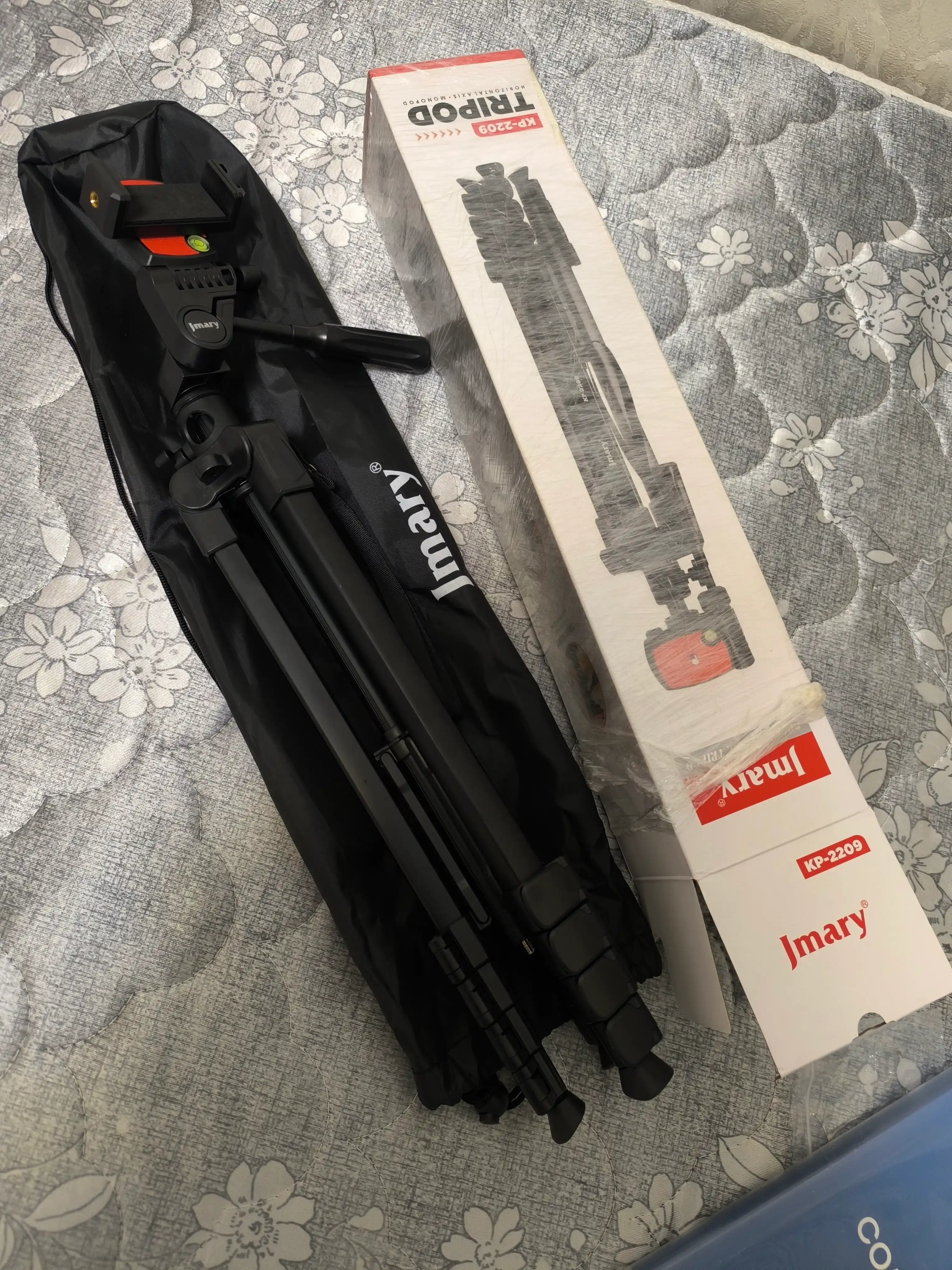 Штатив Jmary KP-2209 с держателем для телефона, подходит для смартфона и камеры