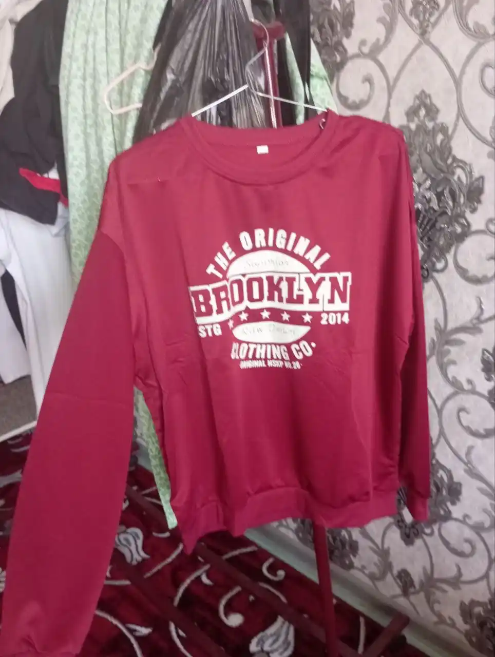 Свитшот женский оверсайз