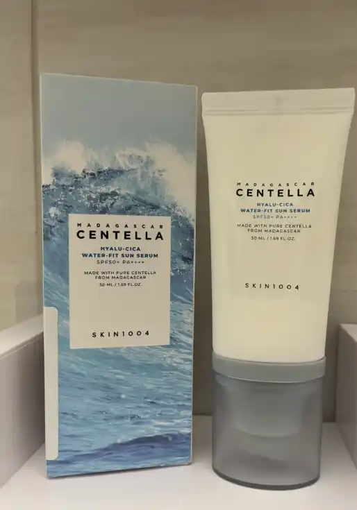 Quyoshdan himoya qiluvchi krem SKIN1004 Madagascar Centella SPF 50+