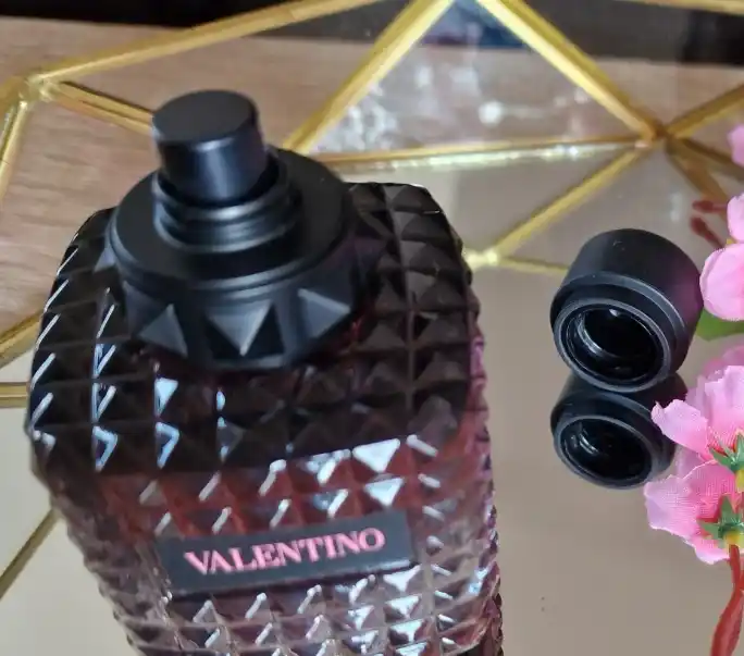 Женские духи Valentino BORN IN ROMA DONNA 100мл ноты мандарина