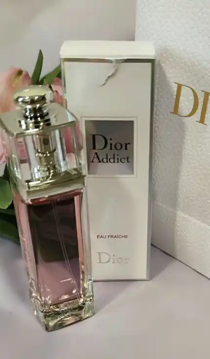 Ayollar Duxisi Dior ADDICT eau FRAICHE 100 ml
