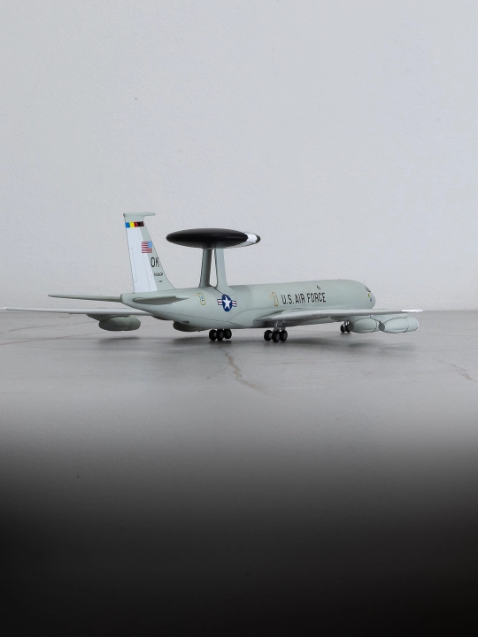 E-3 Sentry AWACS (Boeing 707) harbiy radiolokatsion samolyoti modeli, AQSH HHK 23 sm 1:200