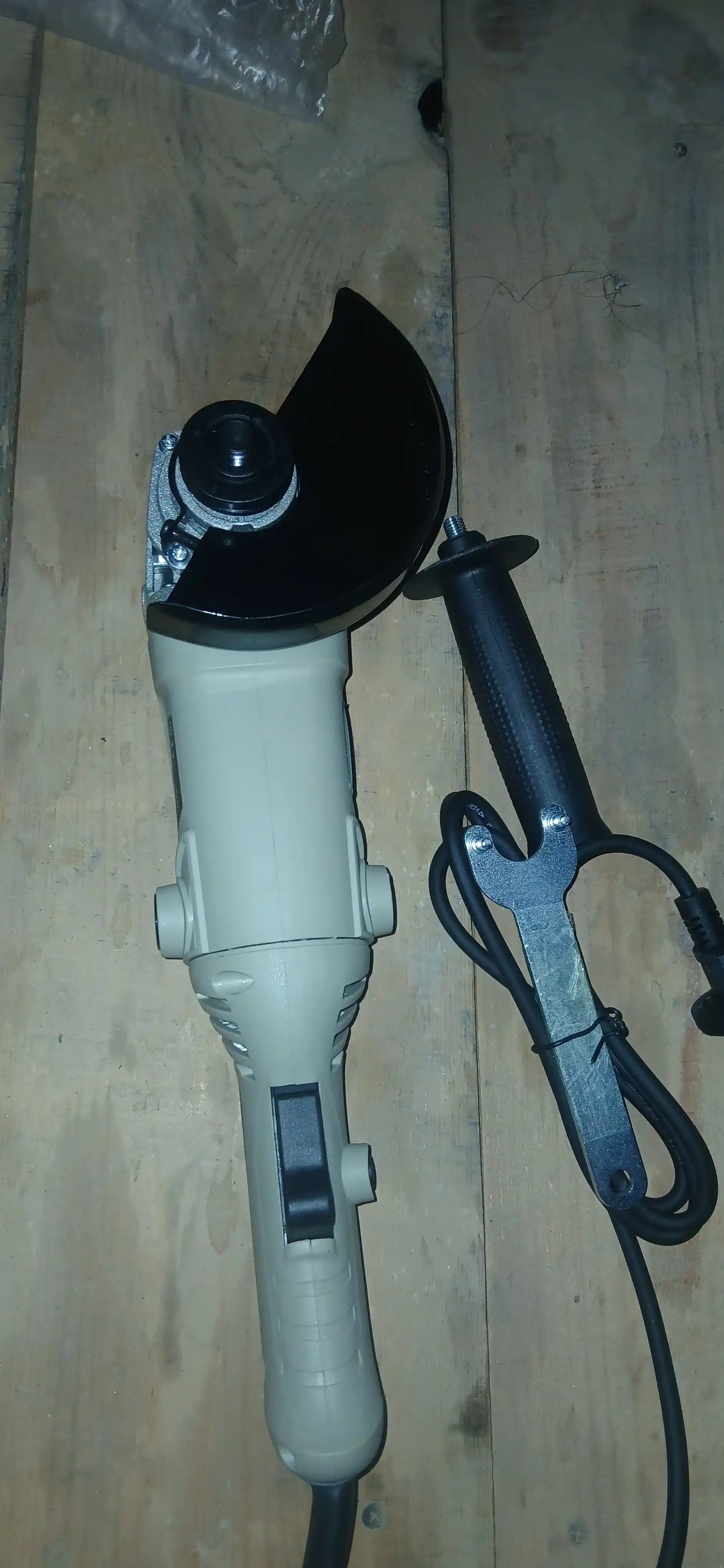 125 mm sozlamali bolgarka, tezlik boshqaruvli professional burchakli silliqlagich