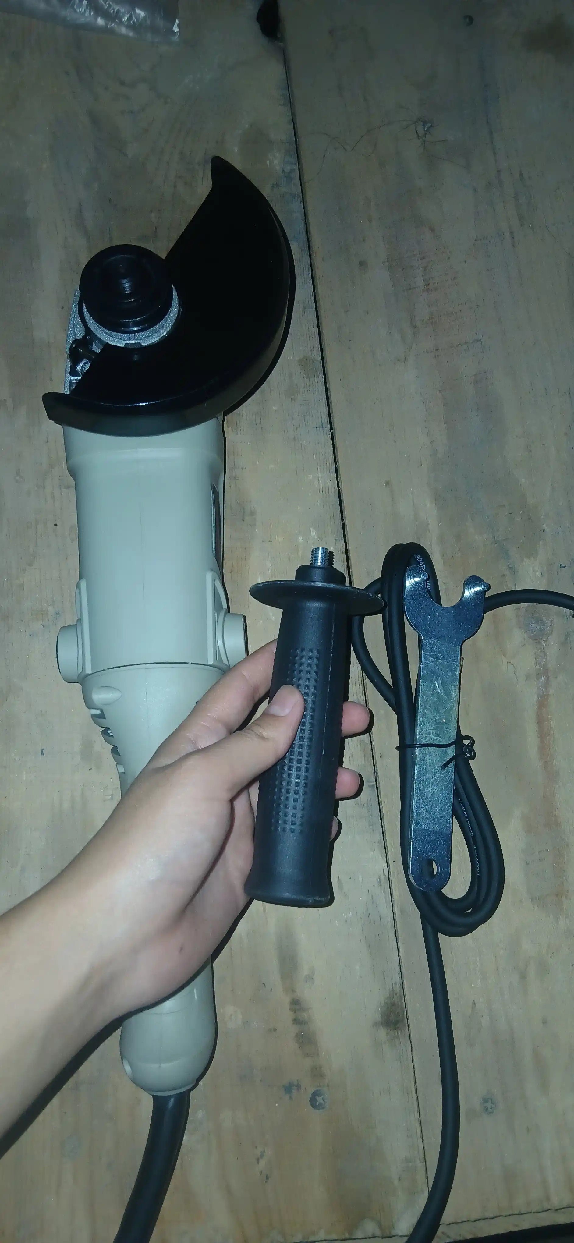 125 mm sozlamali bolgarka, tezlik boshqaruvli professional burchakli silliqlagich